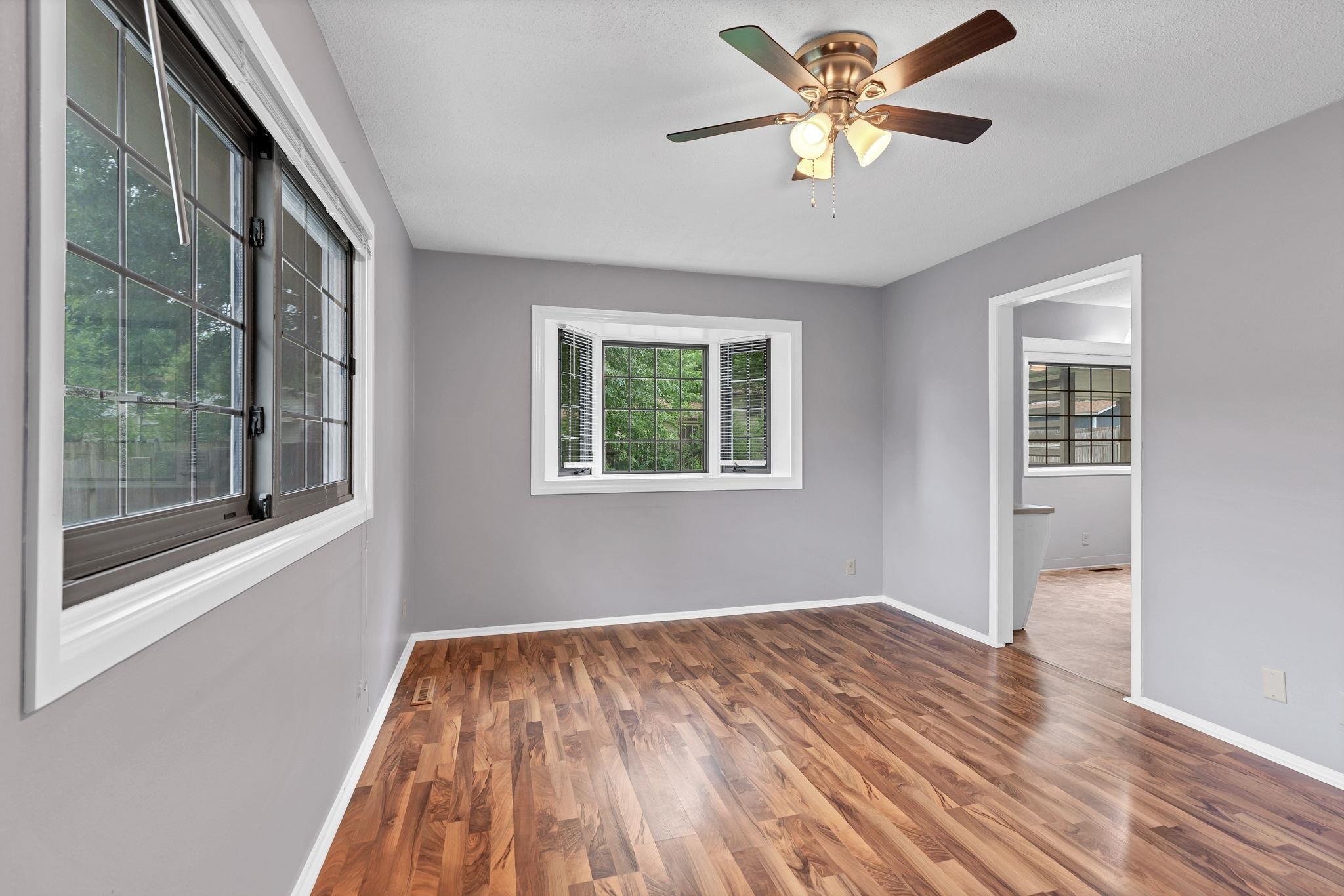 1306 N Brookfield Ln Property Photo 11