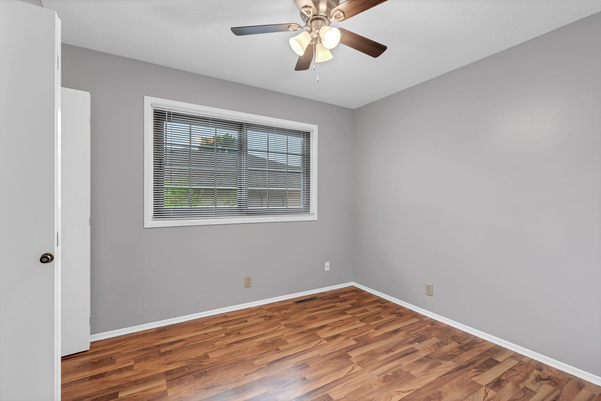 1306 N Brookfield Ln Property Photo 14