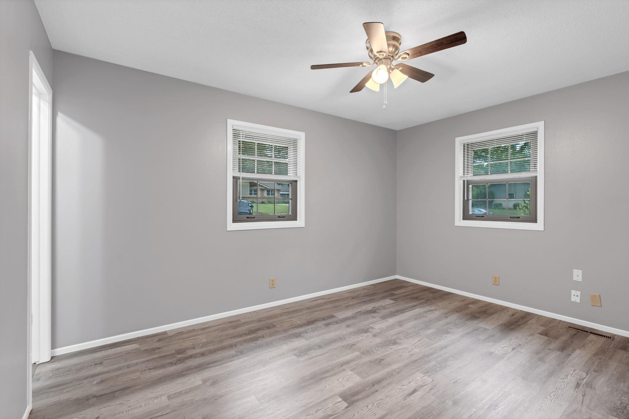 1306 N Brookfield Ln Property Photo 16