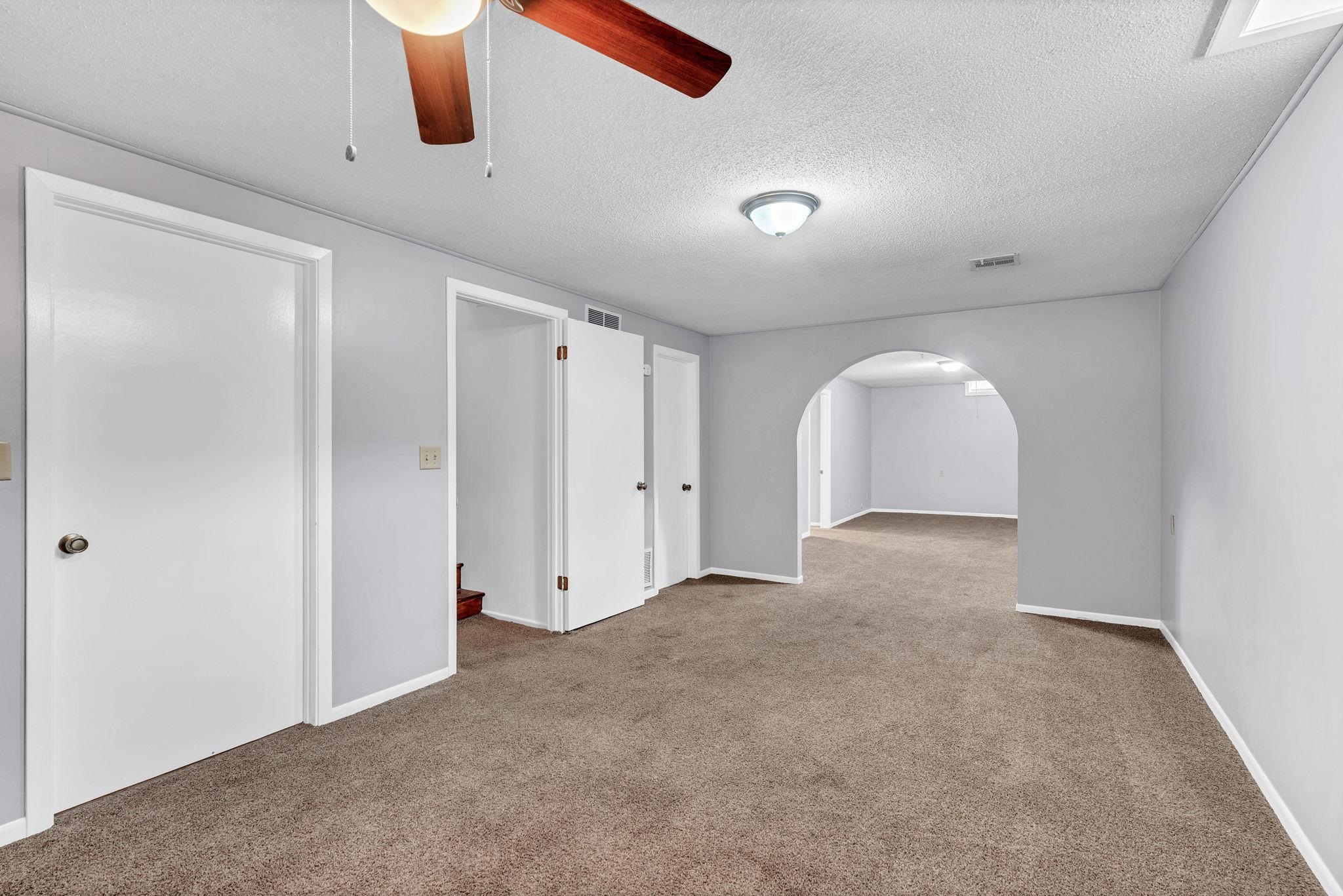 1306 N Brookfield Ln Property Photo 19
