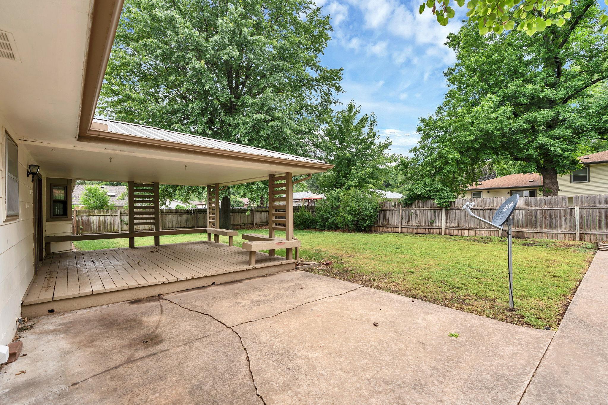 1306 N Brookfield Ln Property Photo 25
