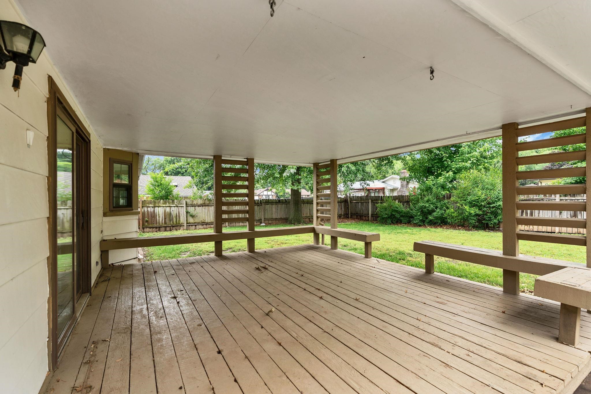 1306 N Brookfield Ln Property Photo 30