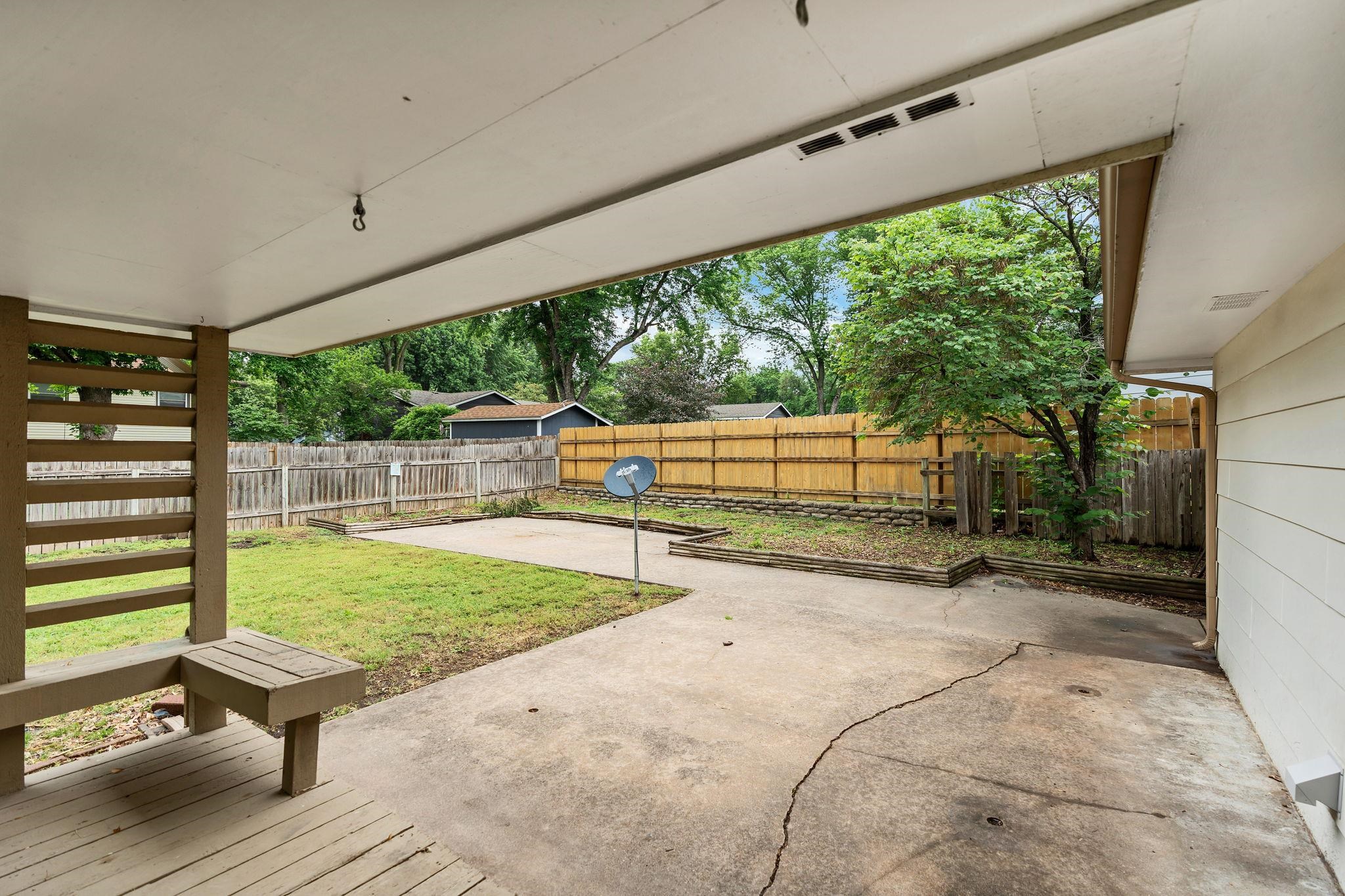 1306 N Brookfield Ln Property Photo 31