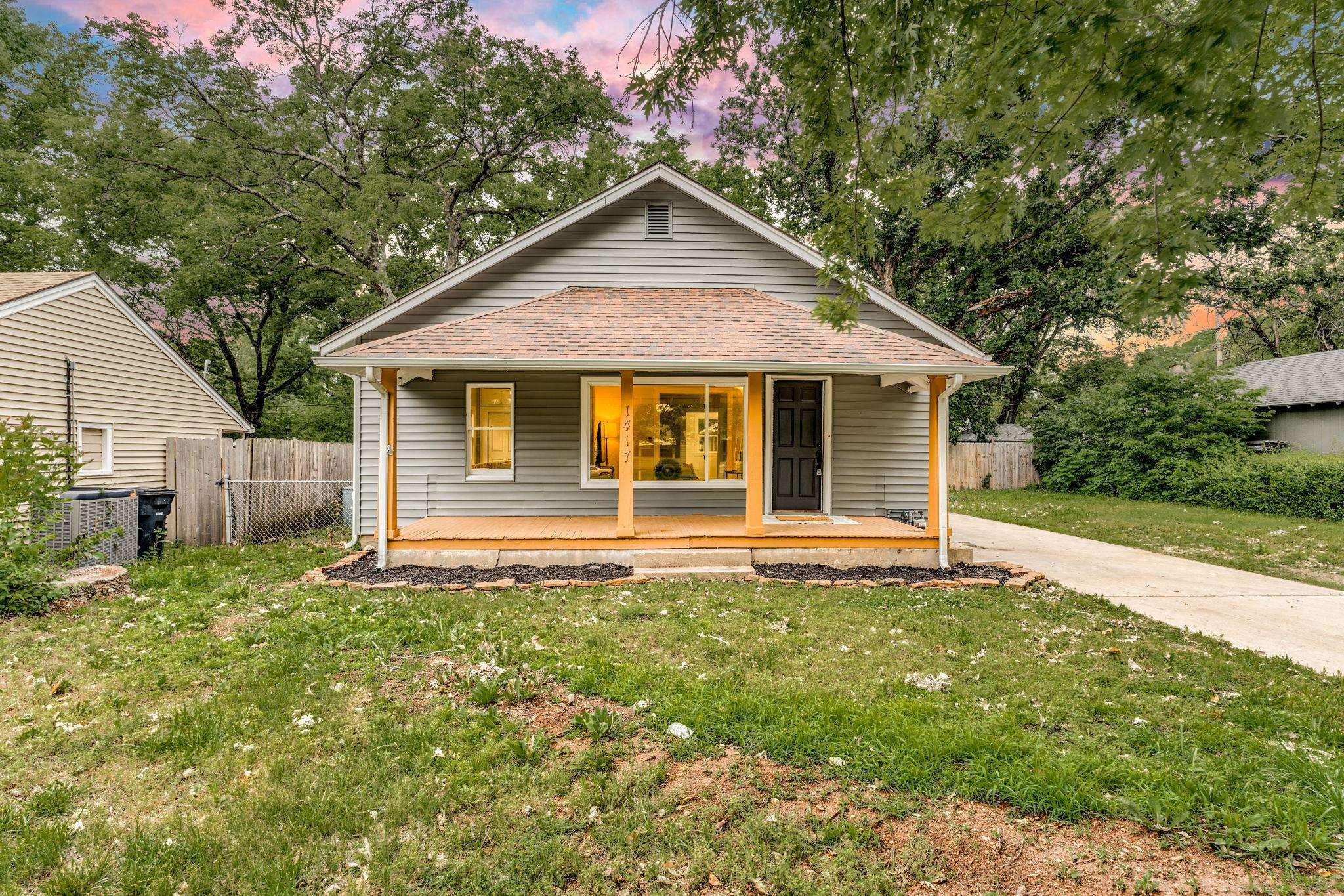 1417 N Dearborn Property Photo 1