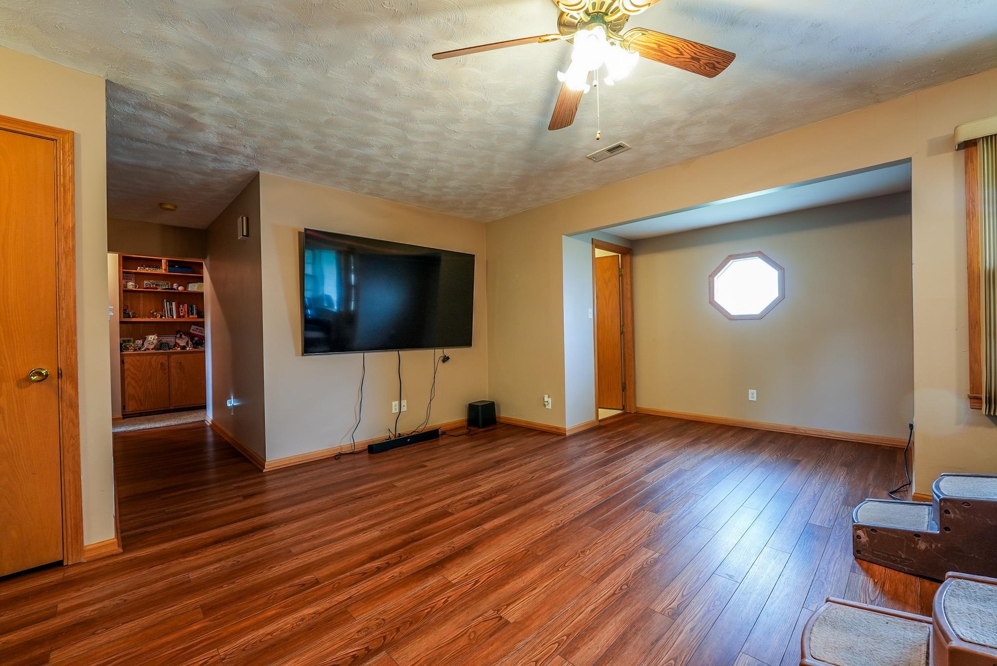 822 Fredrick Property Photo 5