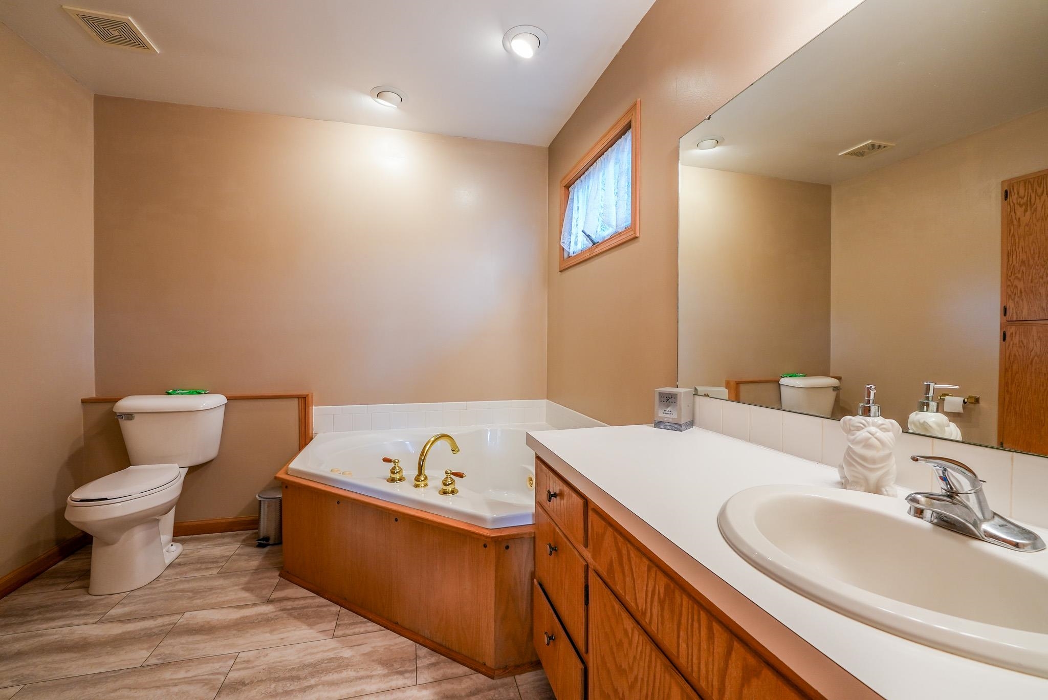 822 Fredrick Property Photo 11