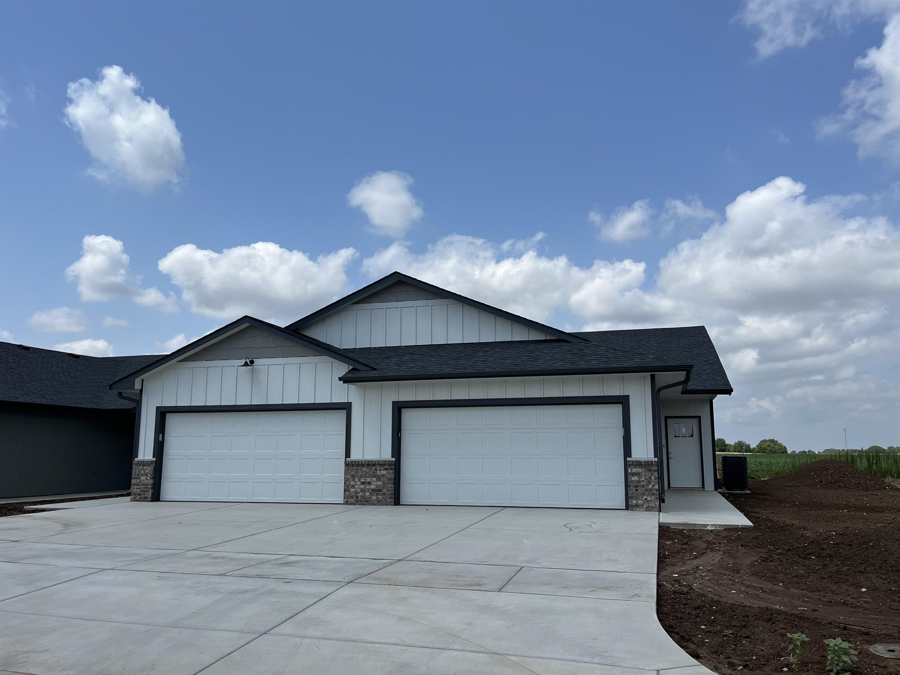 2025 N Reece St Property Photo 1