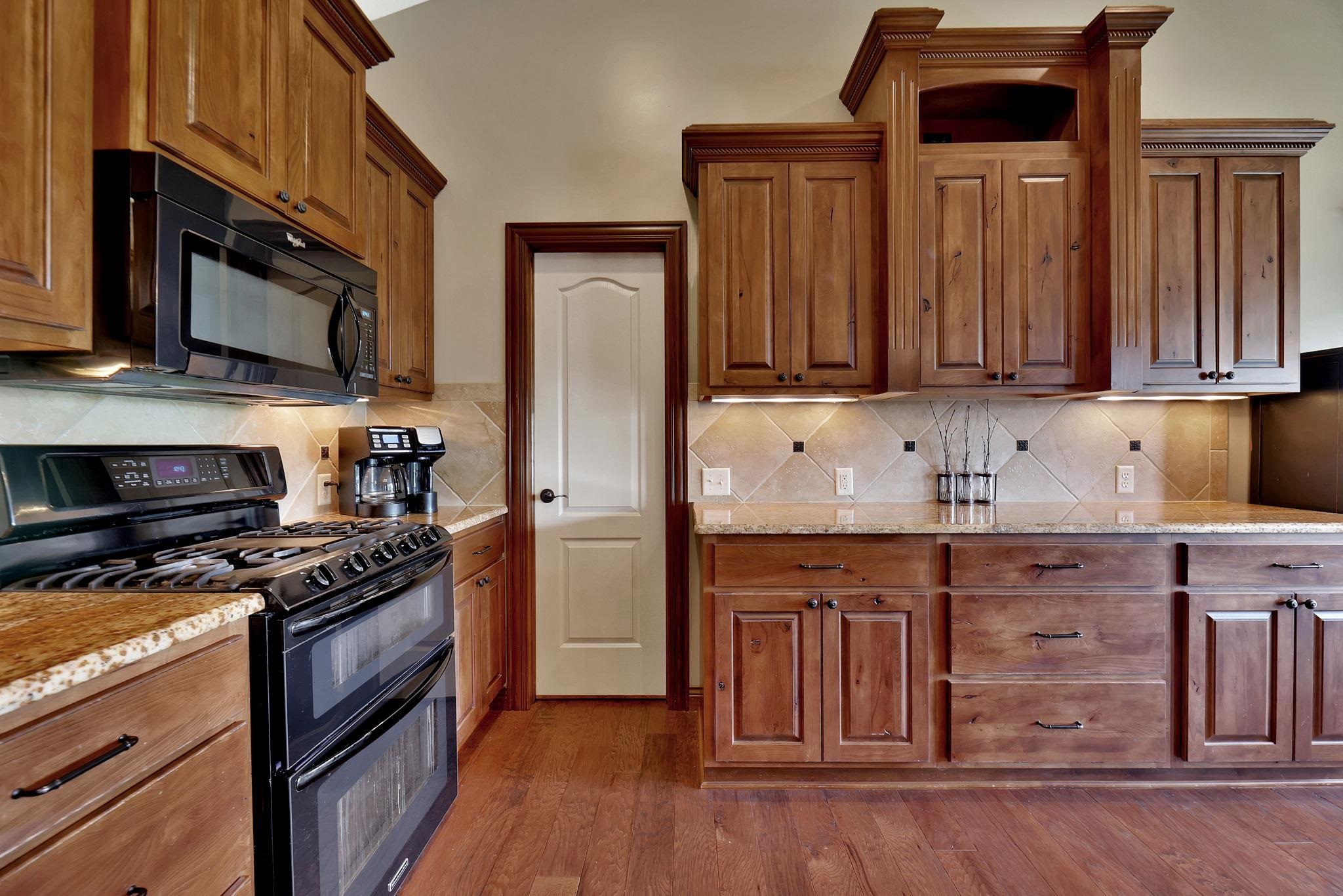 4871 N Emerald Ct Property Photo 8