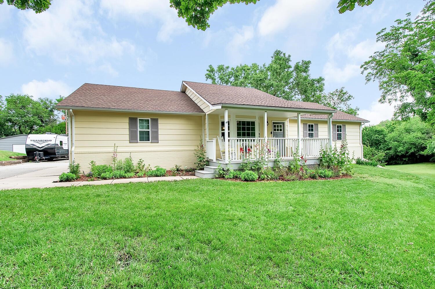 27 W Beaver Creek Ct Property Photo