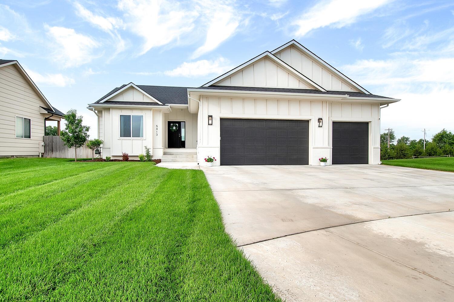 5413 N Saint Paul Ct Property Photo 1