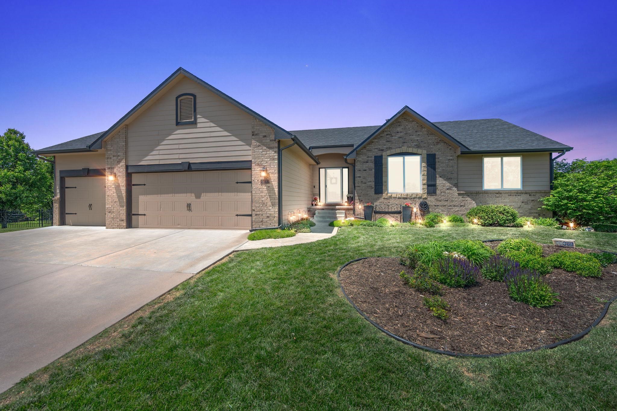 512 Aspen Creek Ct Property Photo