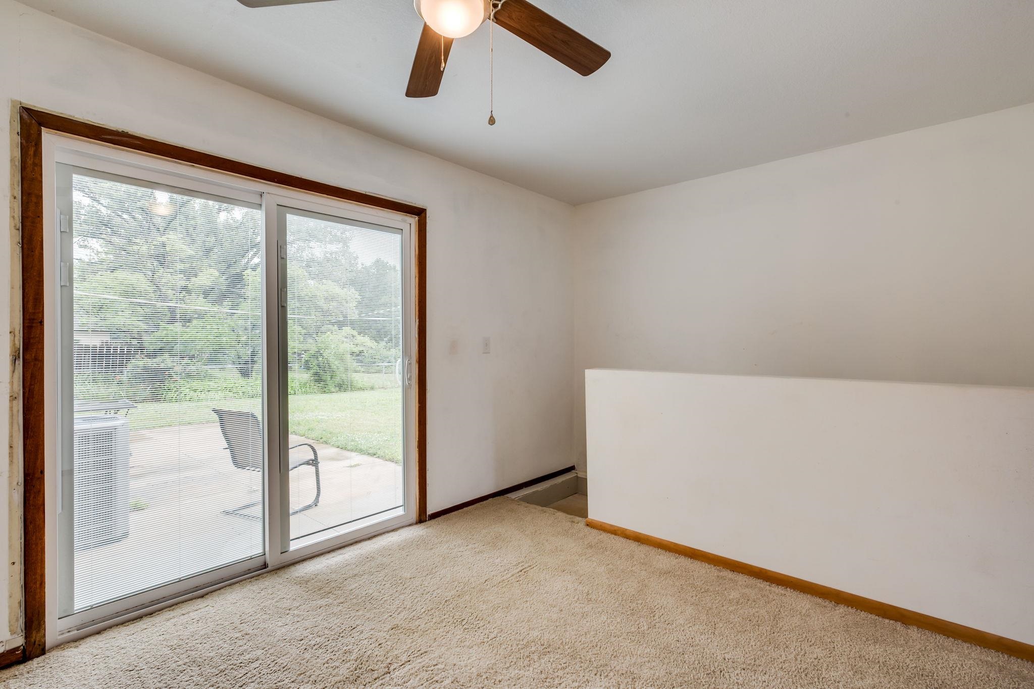 408 N Morris Property Photo 27