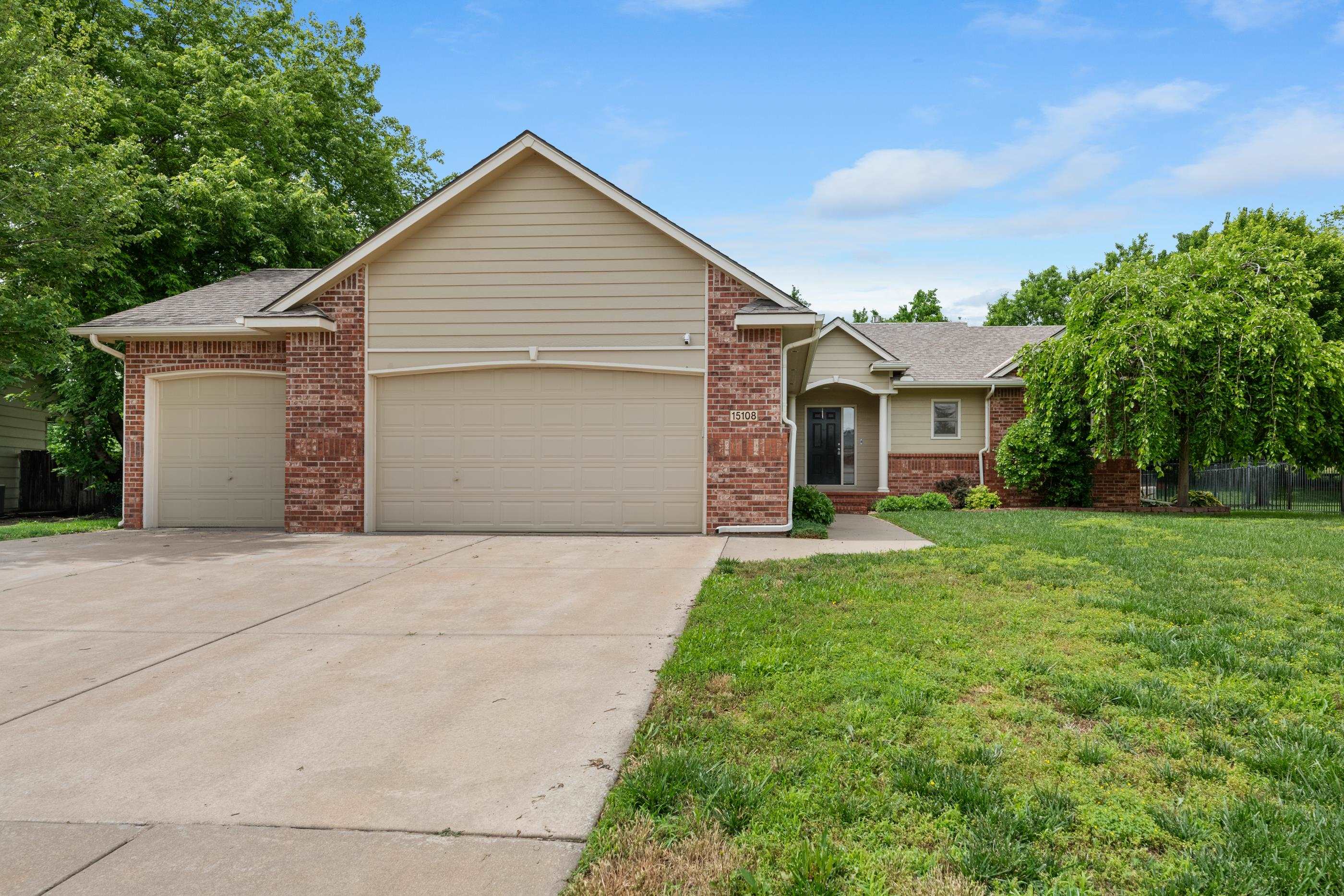 15108 W Moscelyn St Property Photo 1
