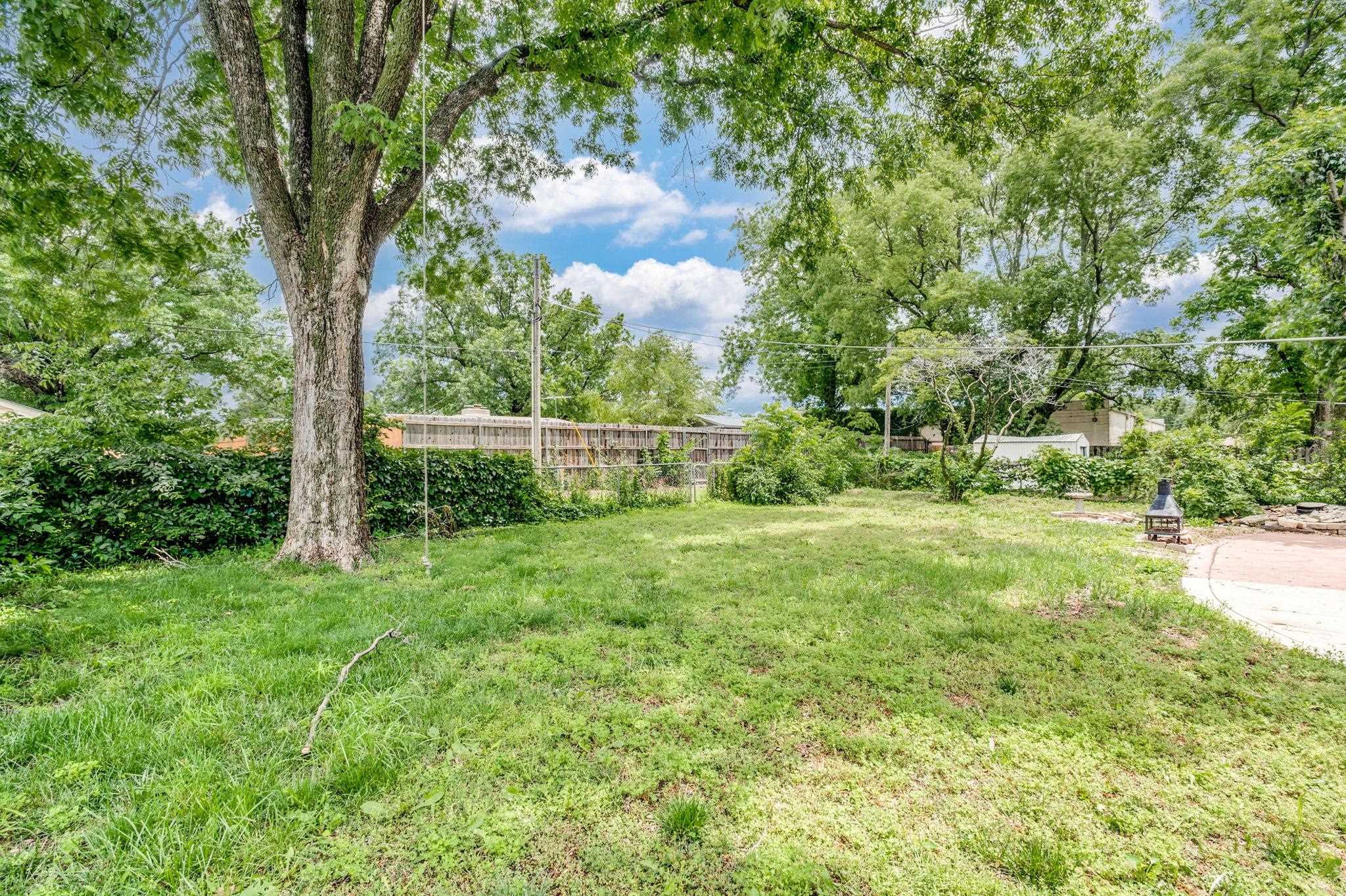 622 Edgemoor Dr Property Photo 29
