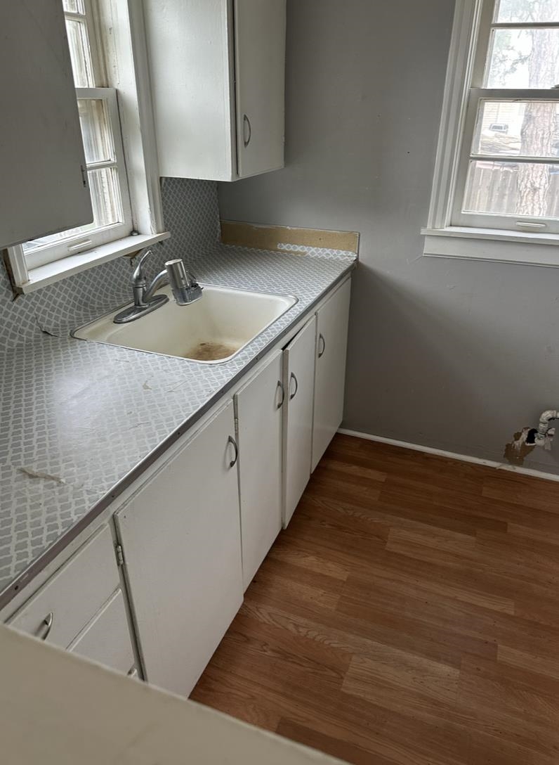 524 N Oak St Property Photo 9