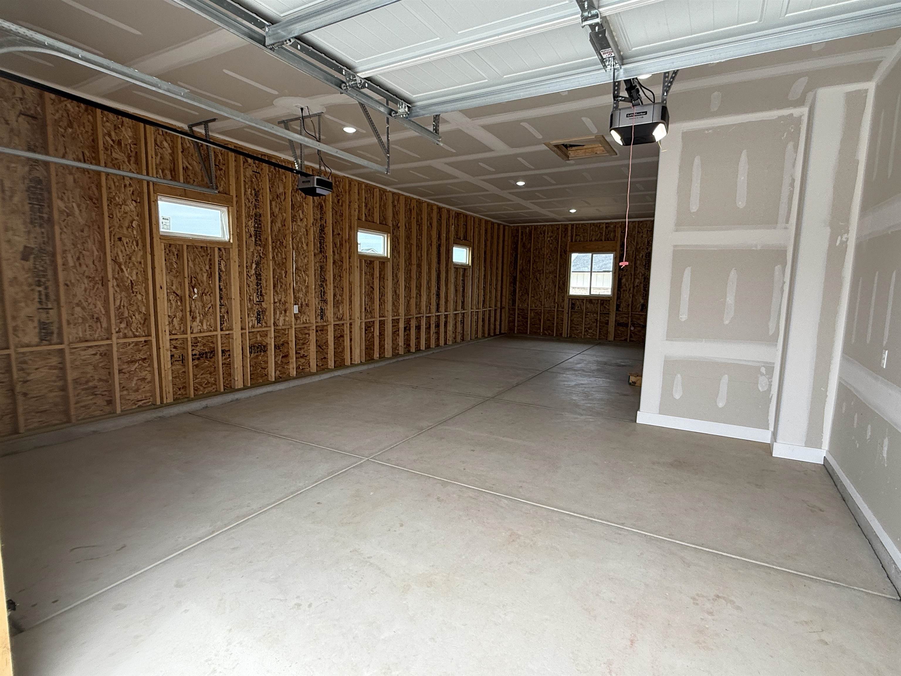 130 E Poplar Circle Property Photo 2