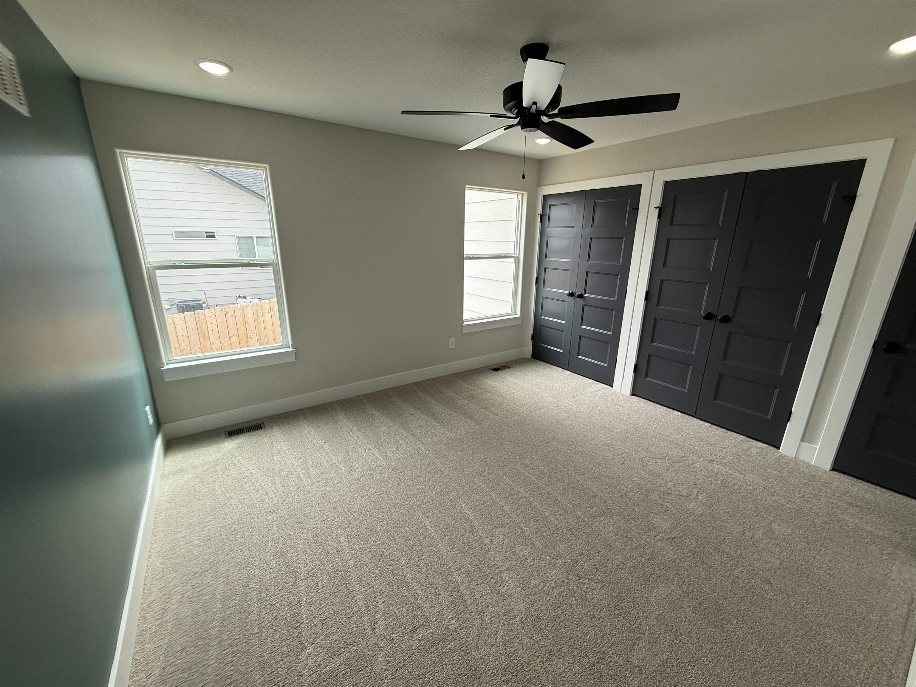138 E Poplar Circle Property Photo 8