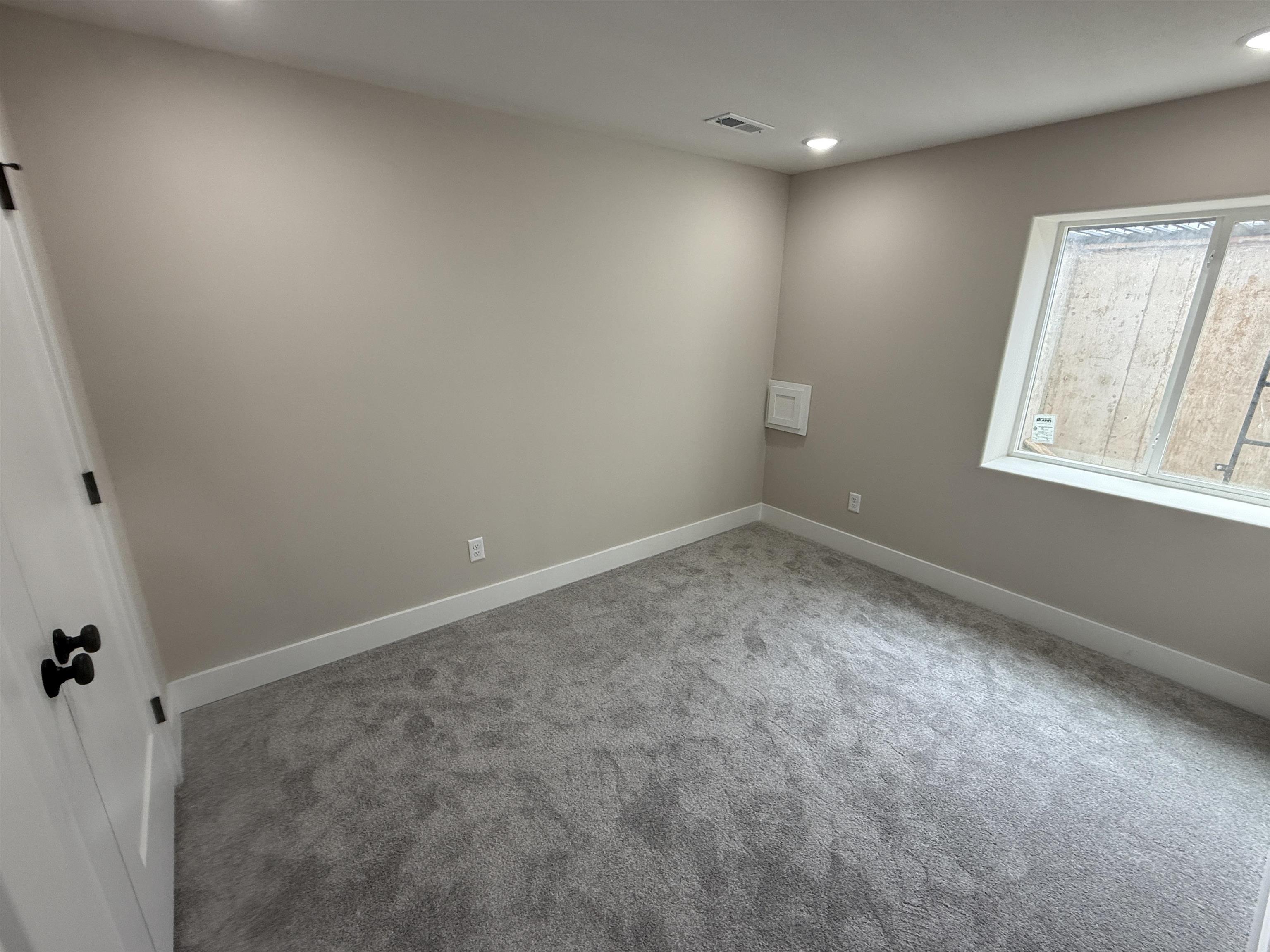 1232 E Outland Ct Property Photo 24