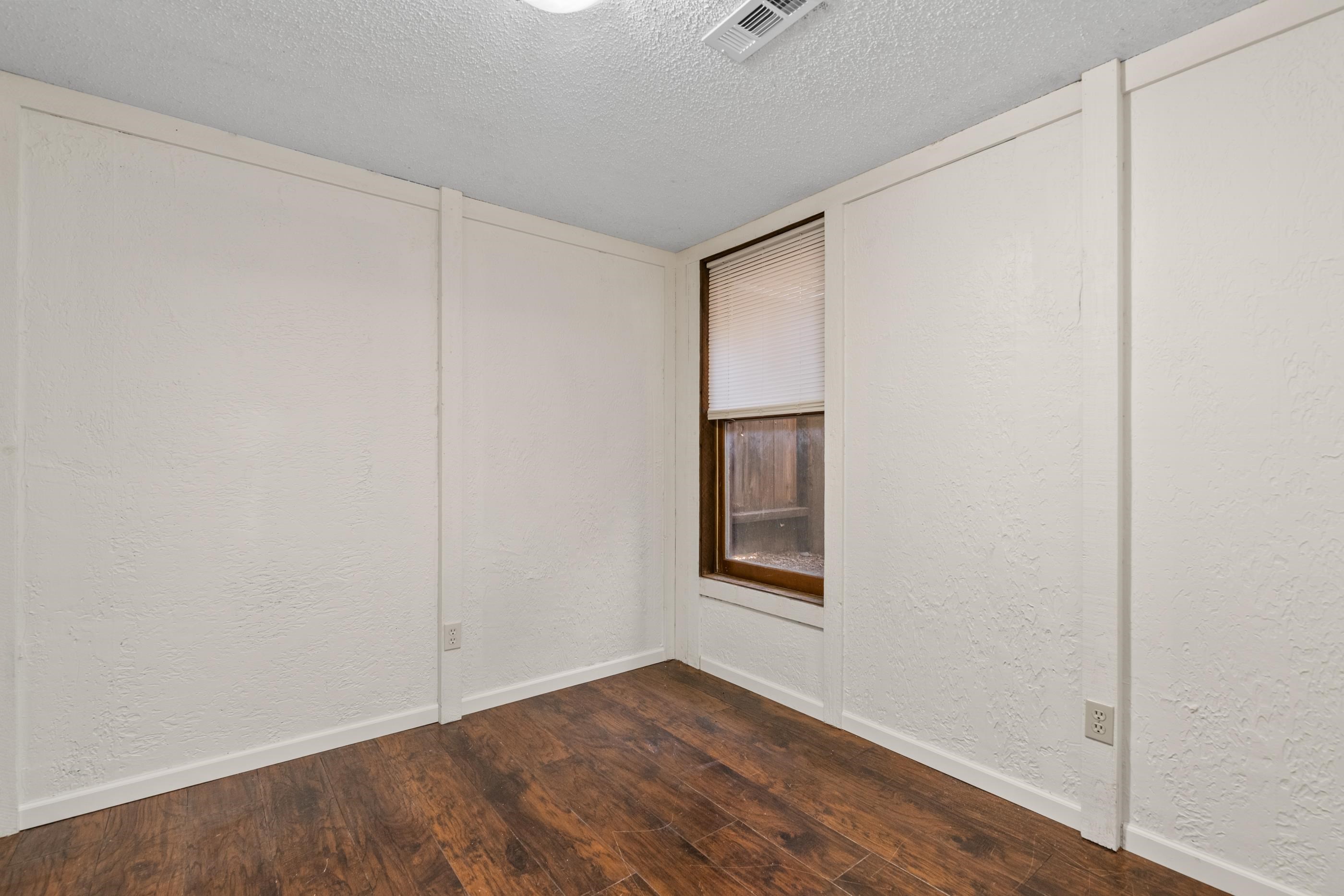 9005 W Westlawn St Unit 3 Property Photo 21