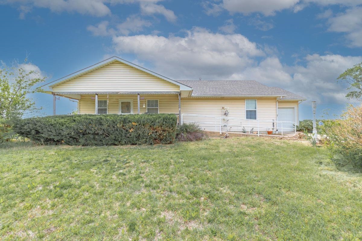 7067 Sw Meadowlark Rd Property Photo 10