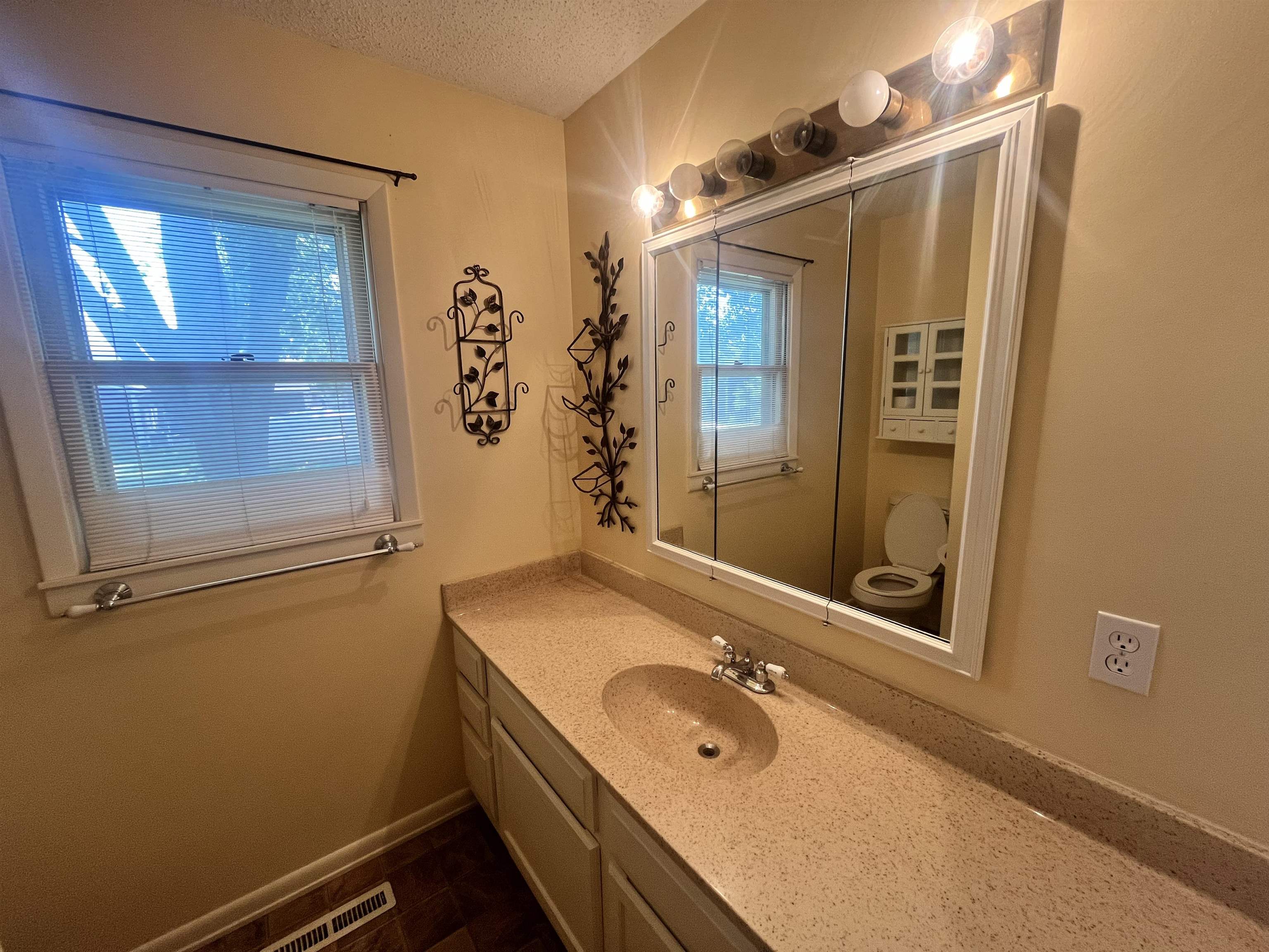 7 Prairie Ln Property Photo 12