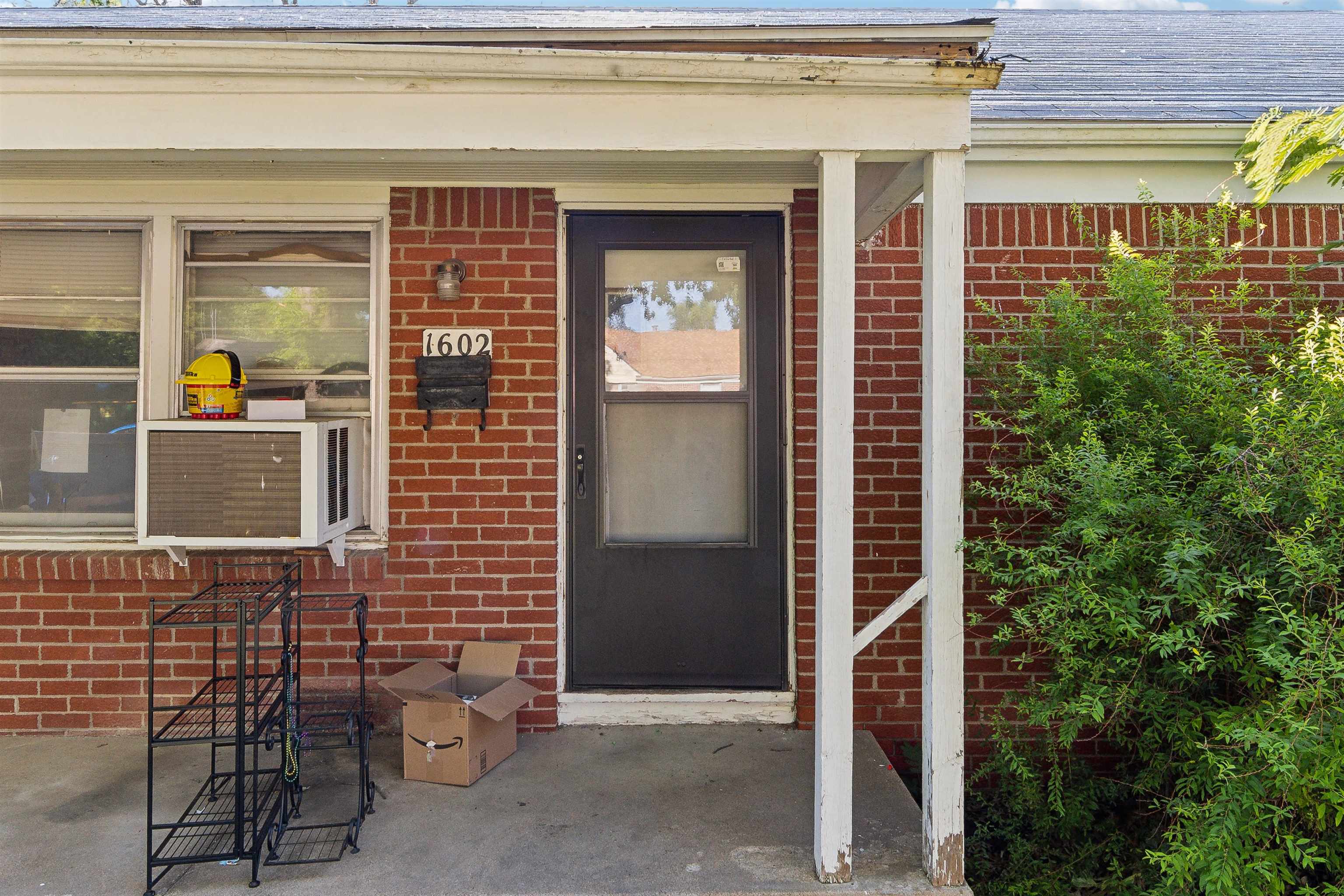 1602 N Terrace Dr Picture