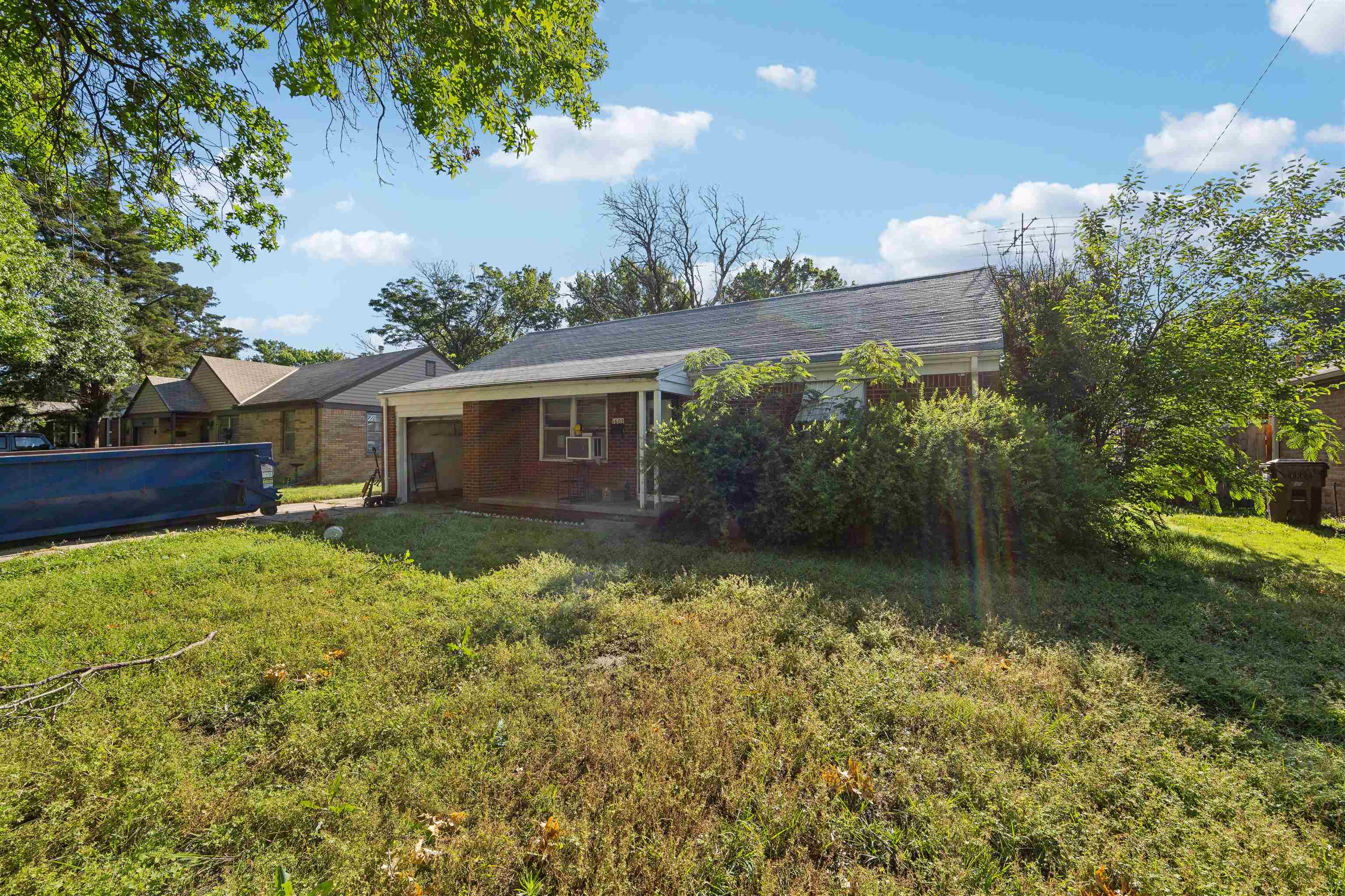 1602 N Terrace Dr Property Photo 3