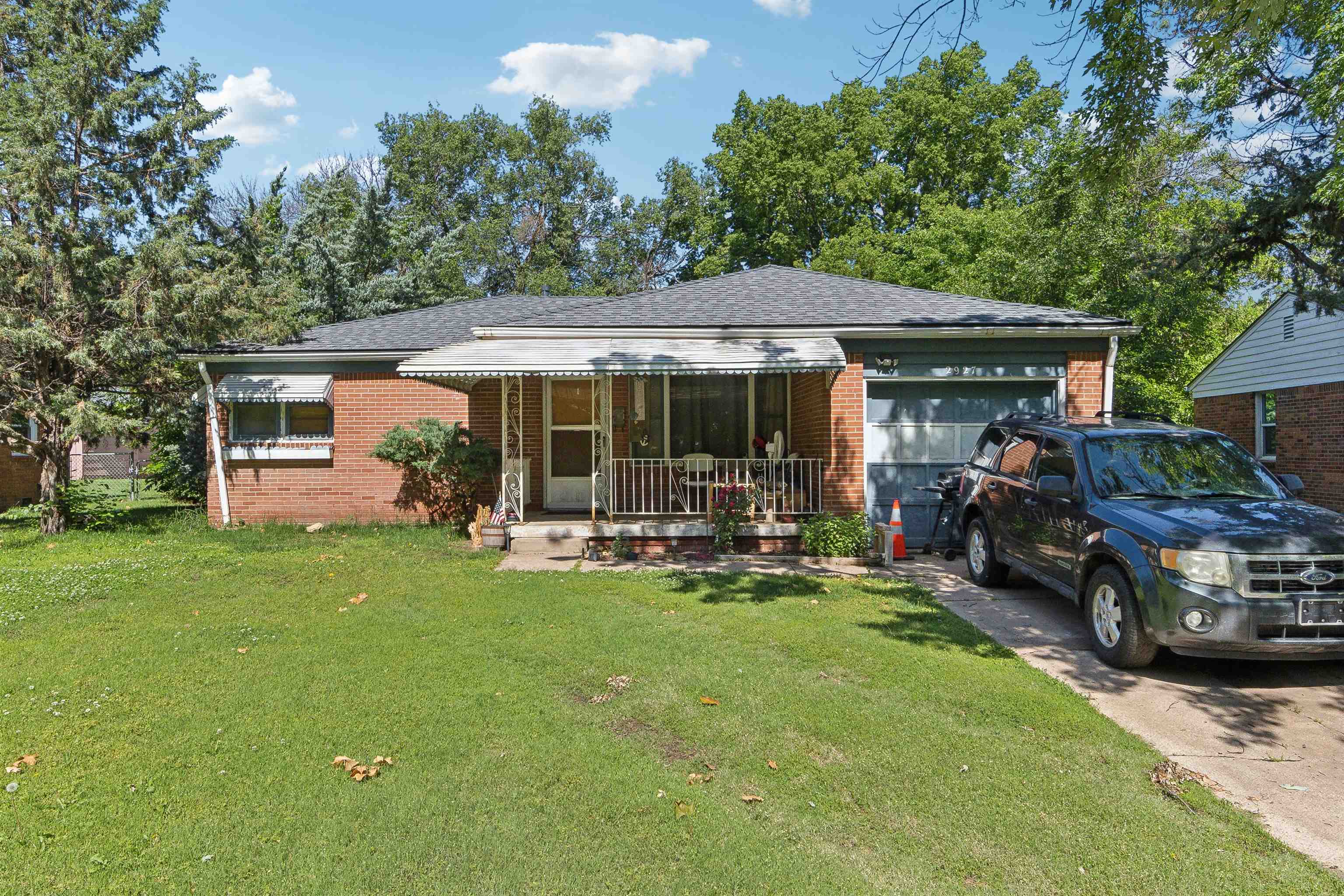2927 S Ida Ave Property Photo 1