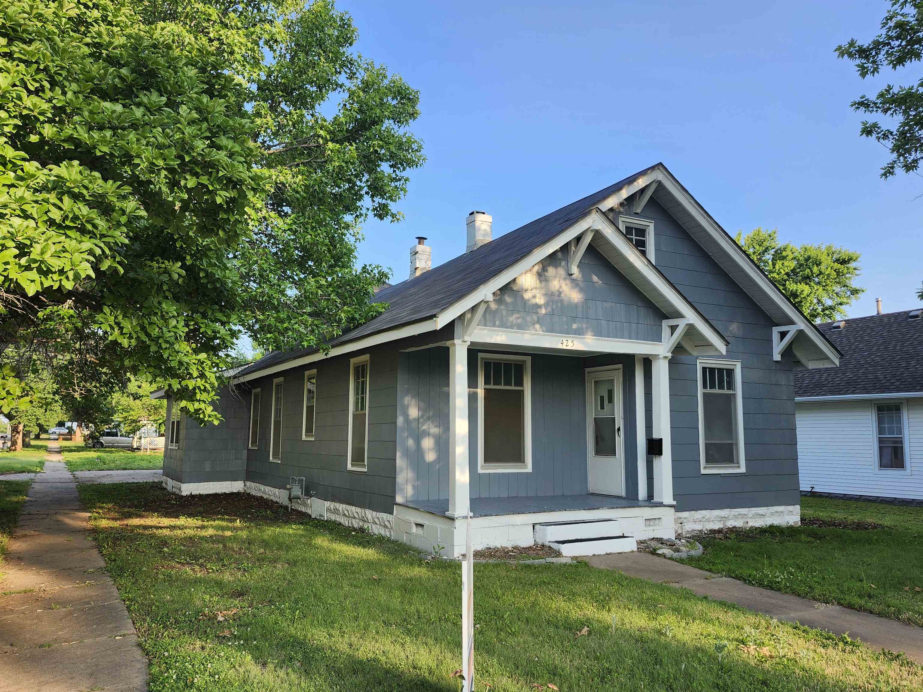 425 S Emporia St Property Photo
