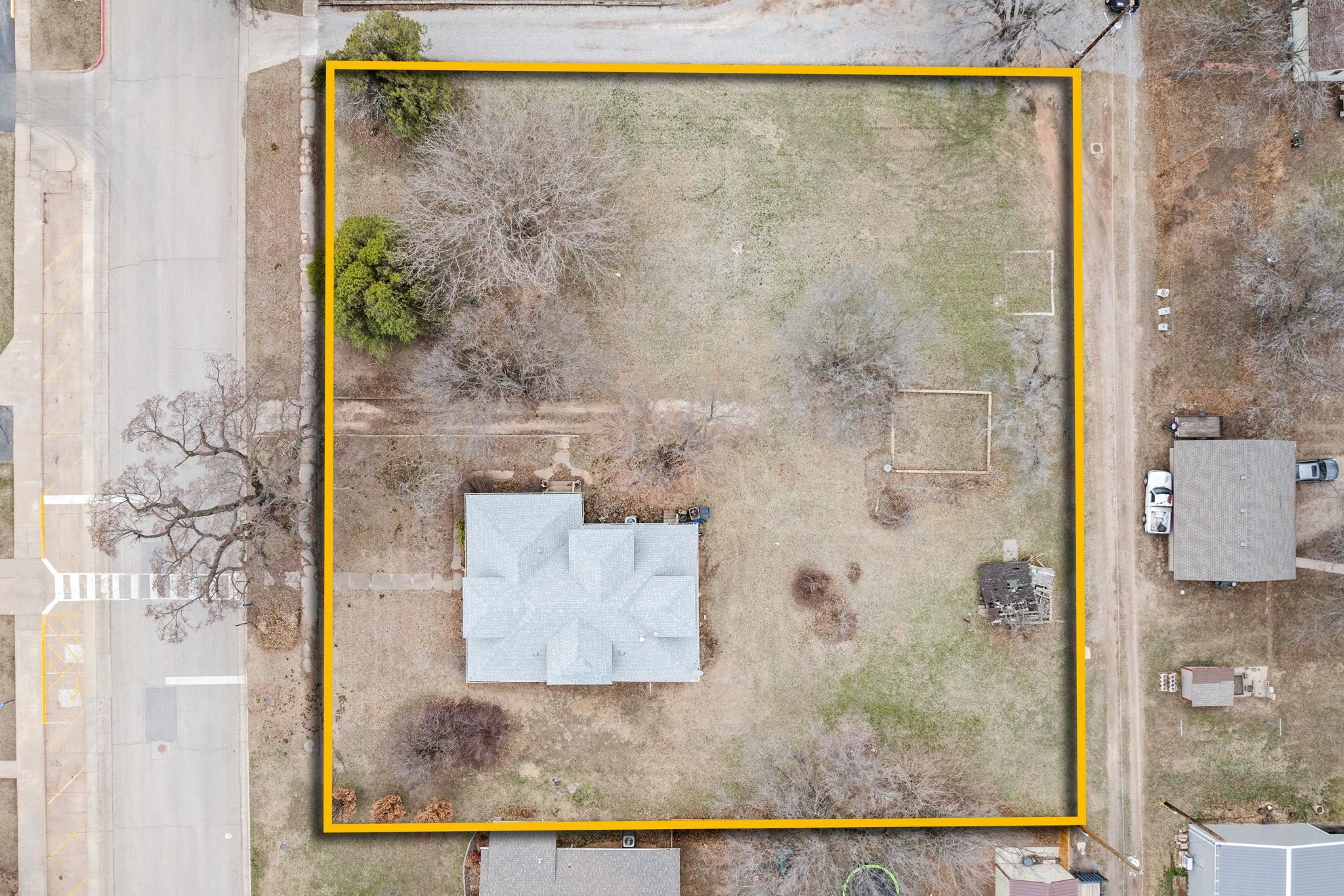 112 N Highland Property Photo 34