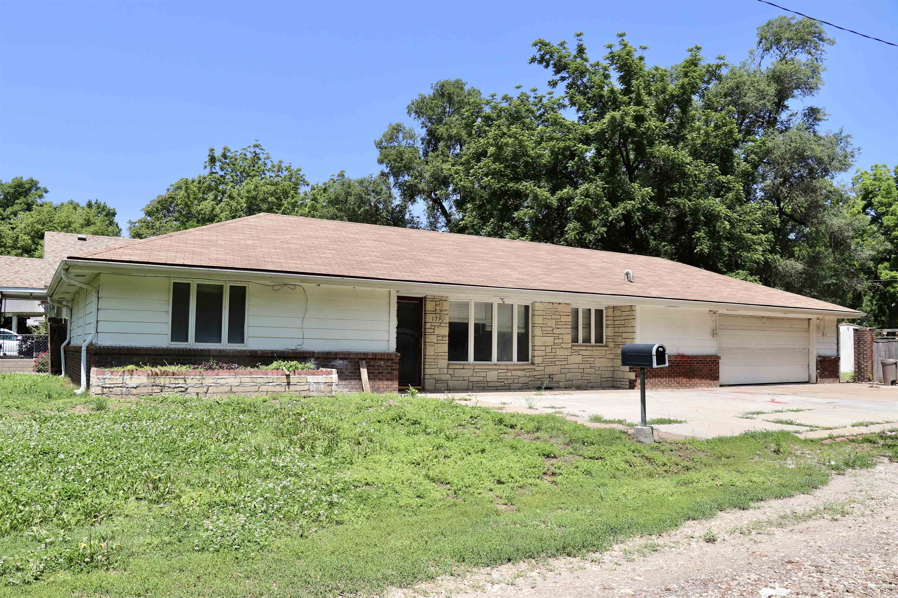 1719 Maris Property Photo 1