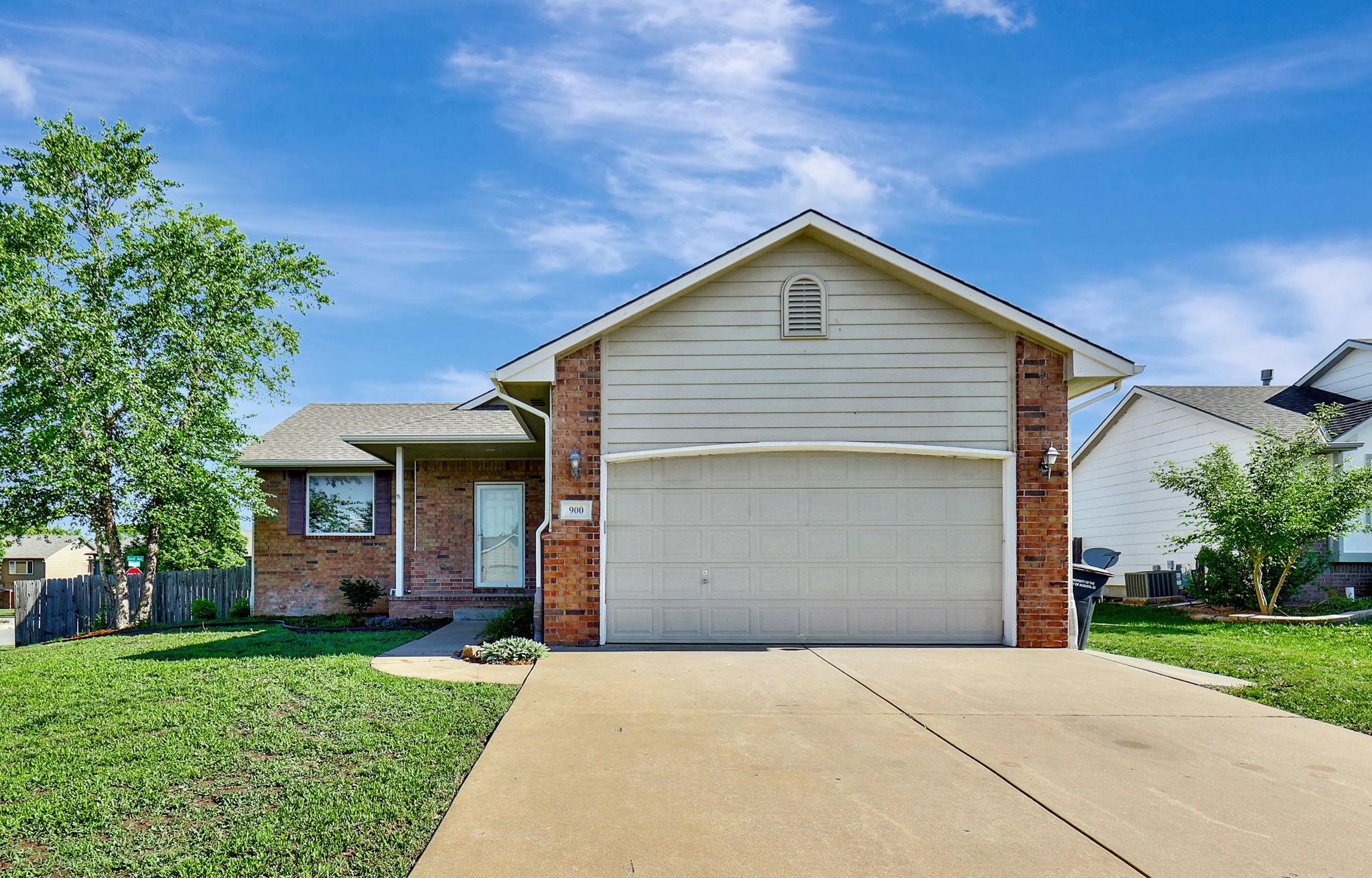 900 Sandalwood Cir