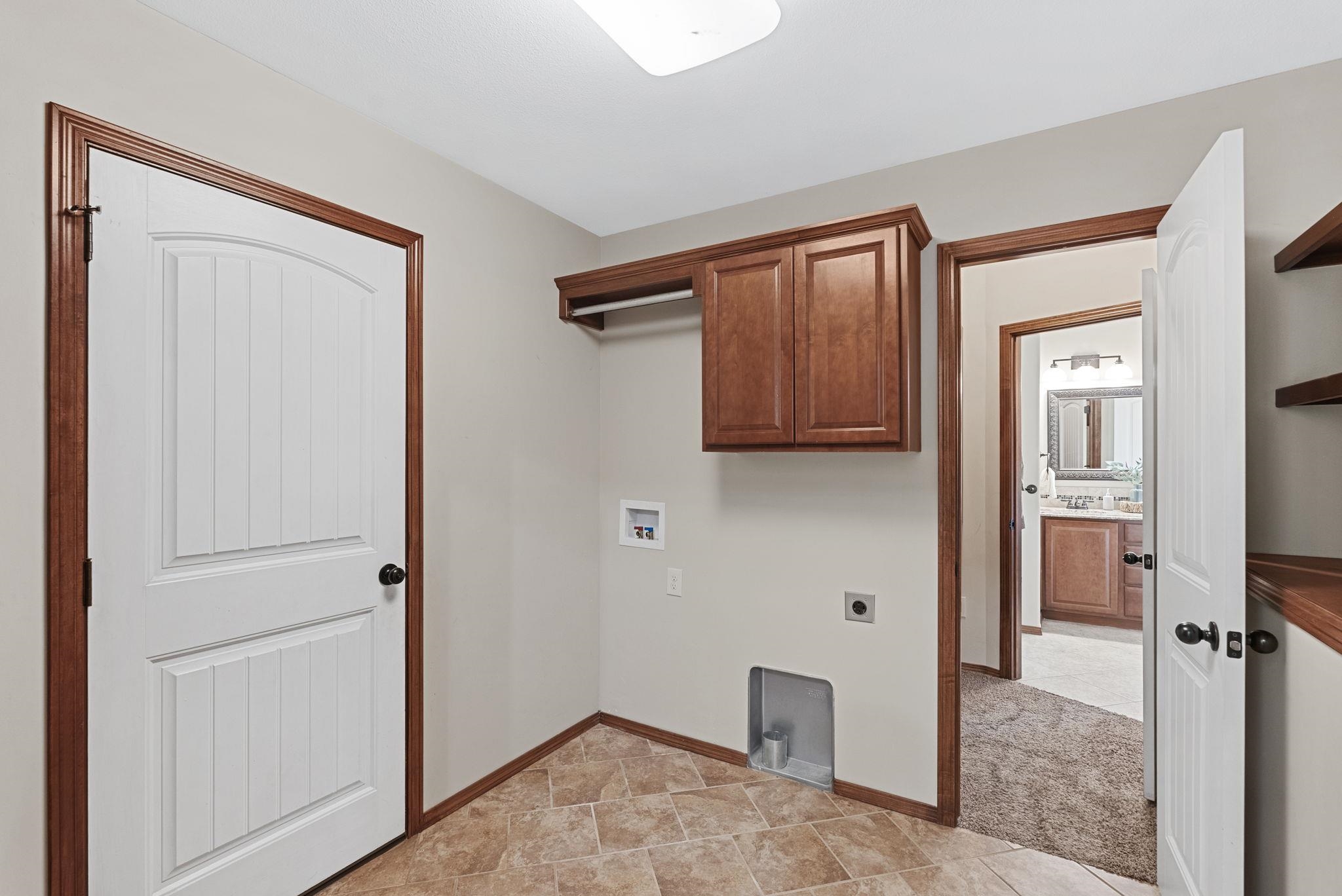 2767 N Woodridge Ct Property Photo 17