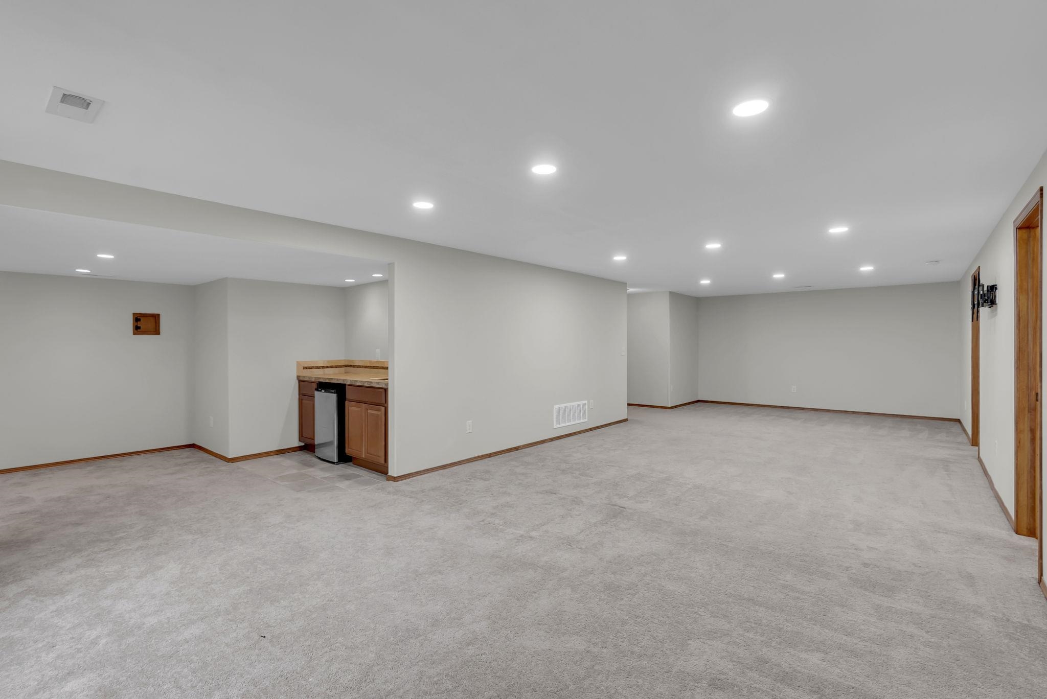 2767 N Woodridge Ct Property Photo 23