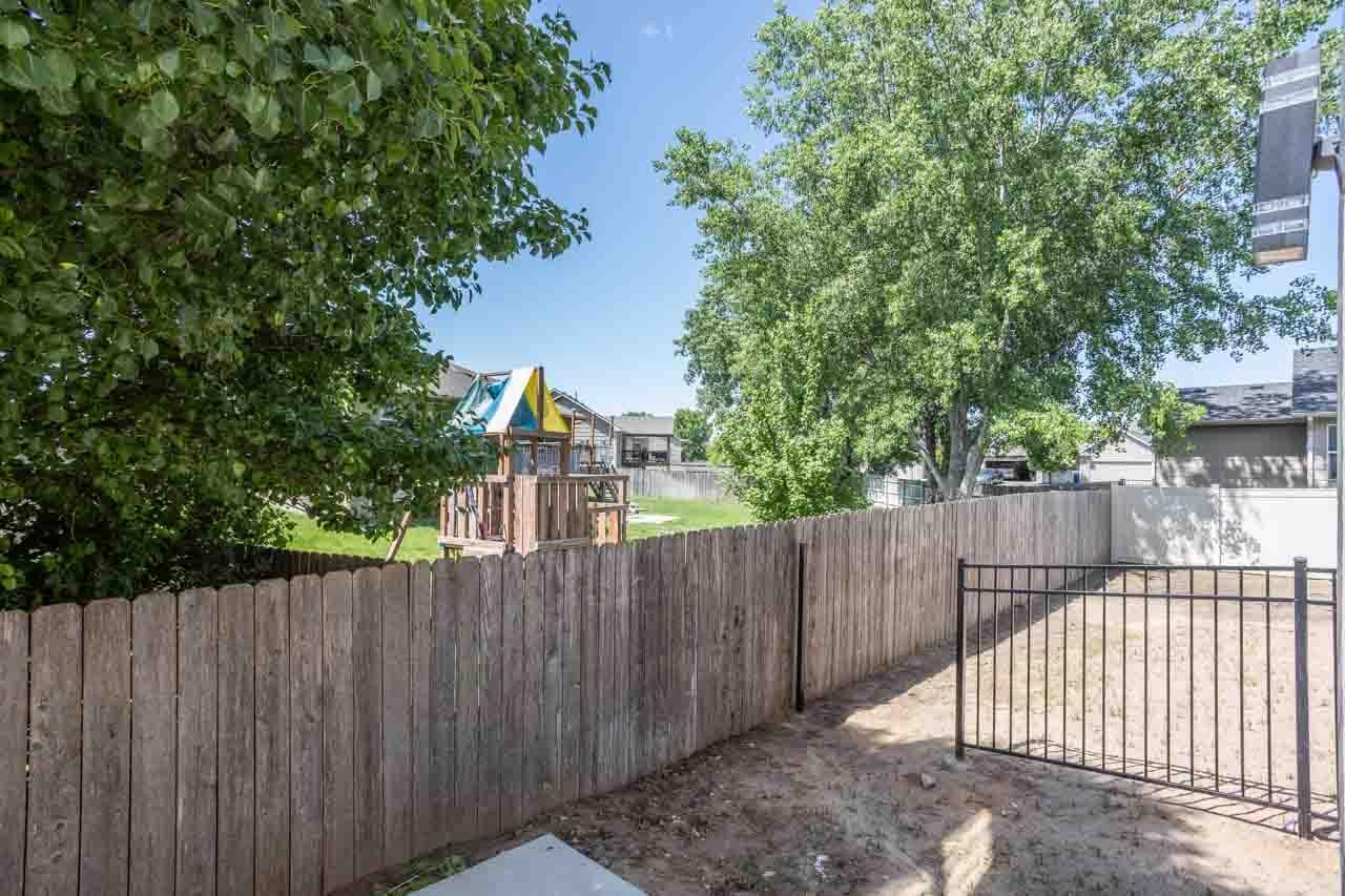 8443 W 37th St N Property Photo 29