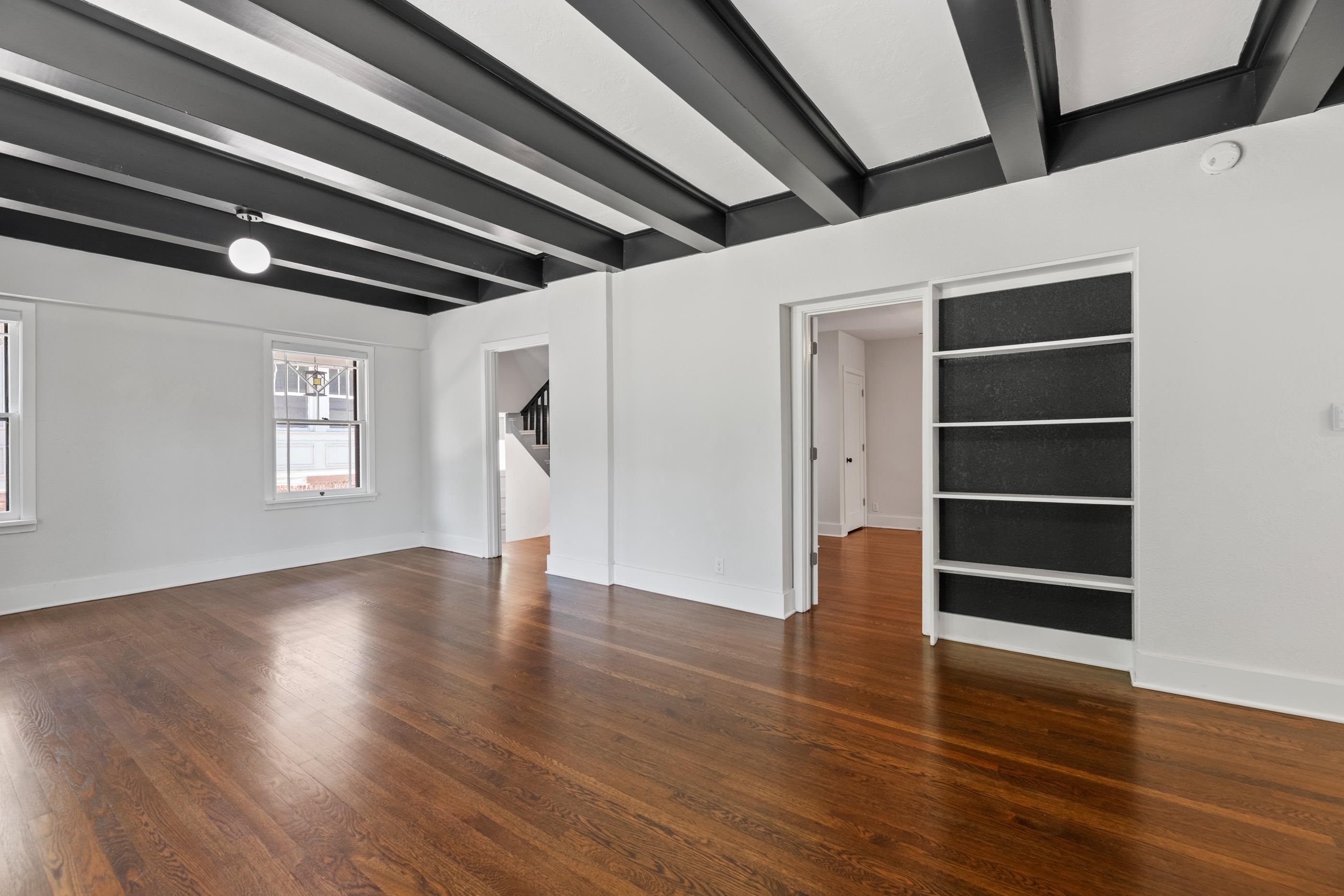 110 N Fountain Ave. Property Photo 5