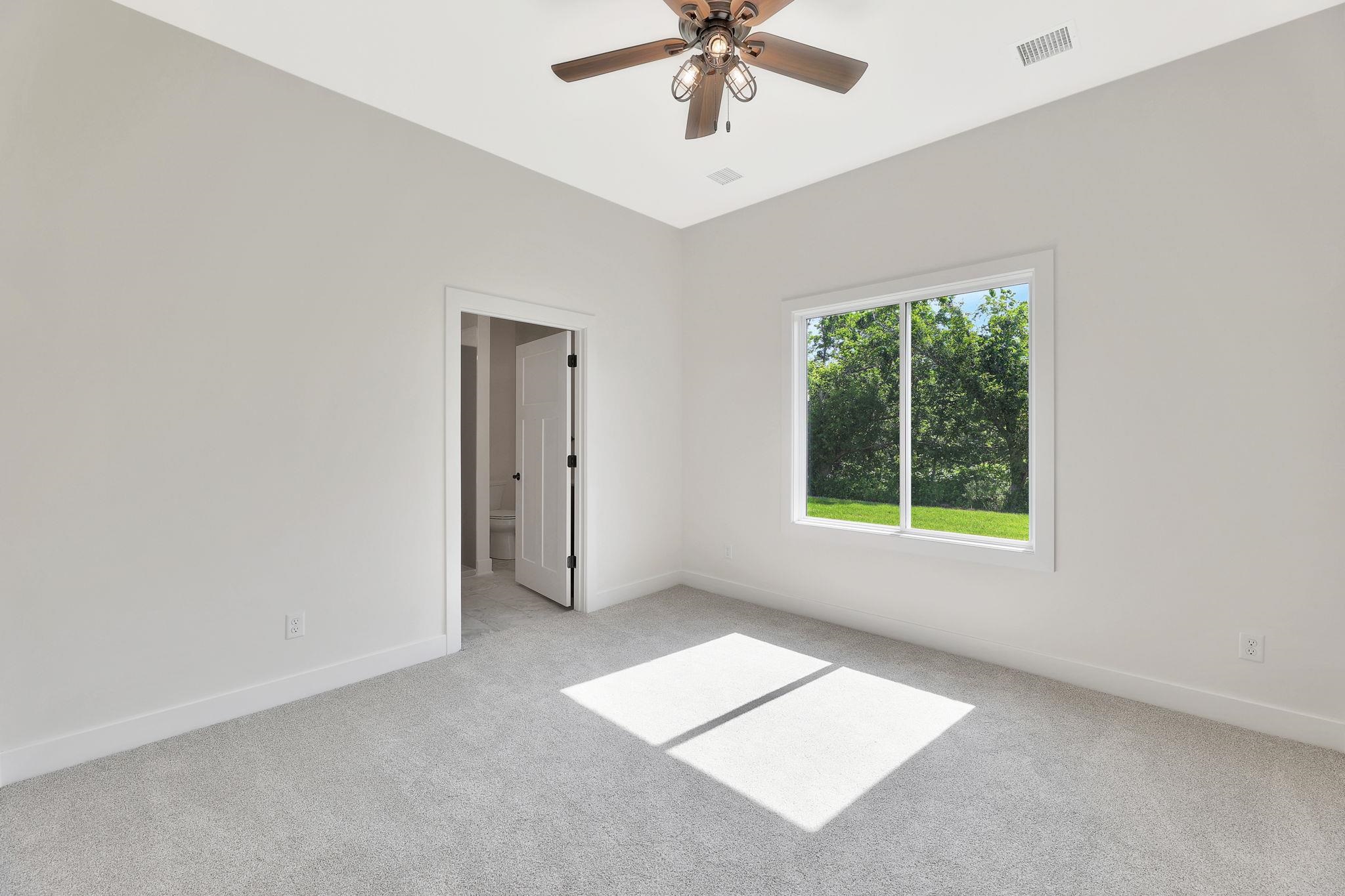 1208 Stutzman St Property Photo 16
