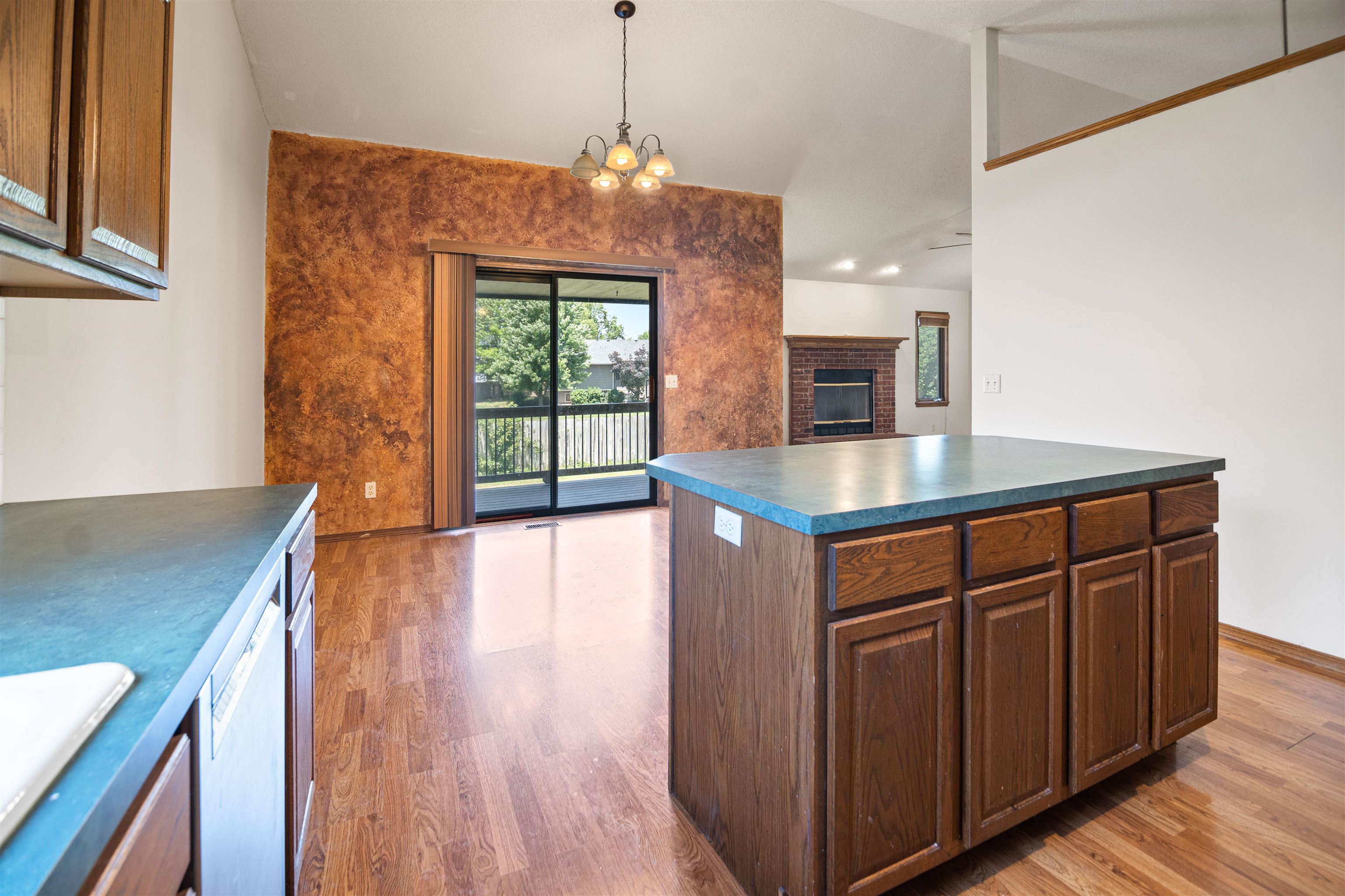 11818 W Dora St Property Photo 5