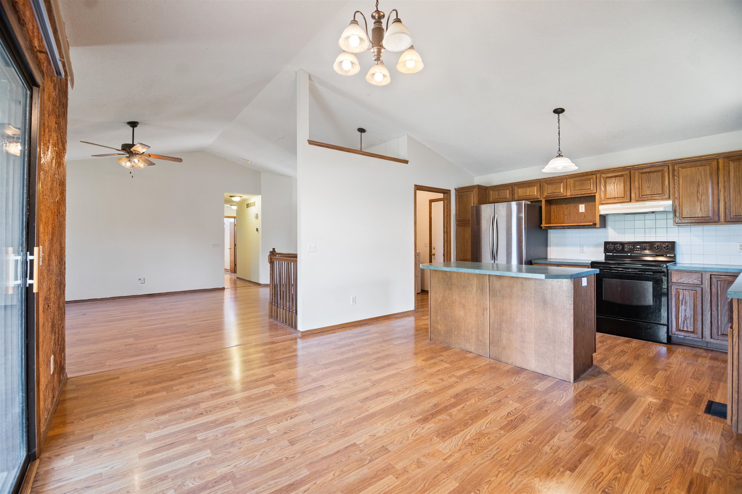 11818 W Dora St Property Photo 7
