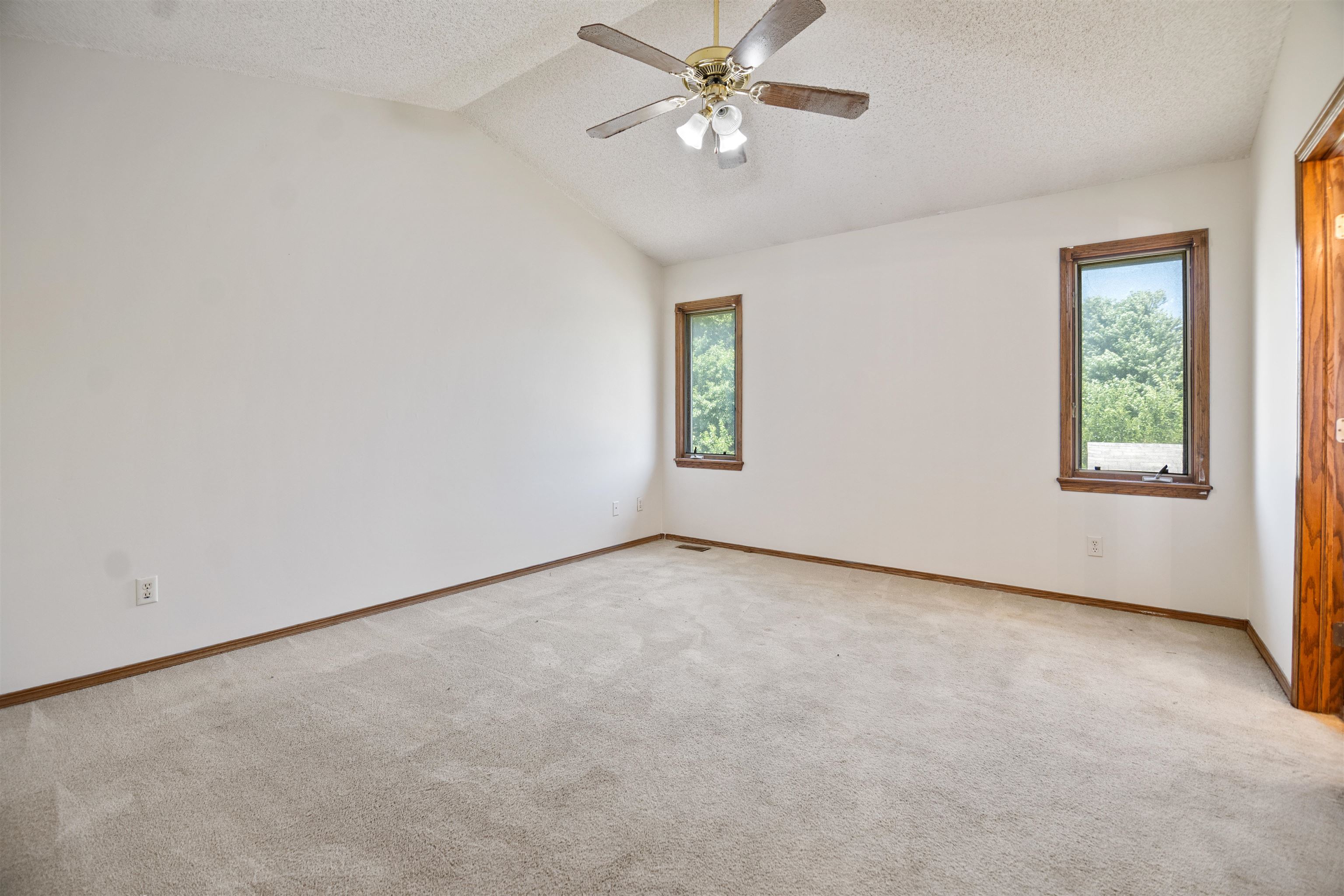 11818 W Dora St Property Photo 8