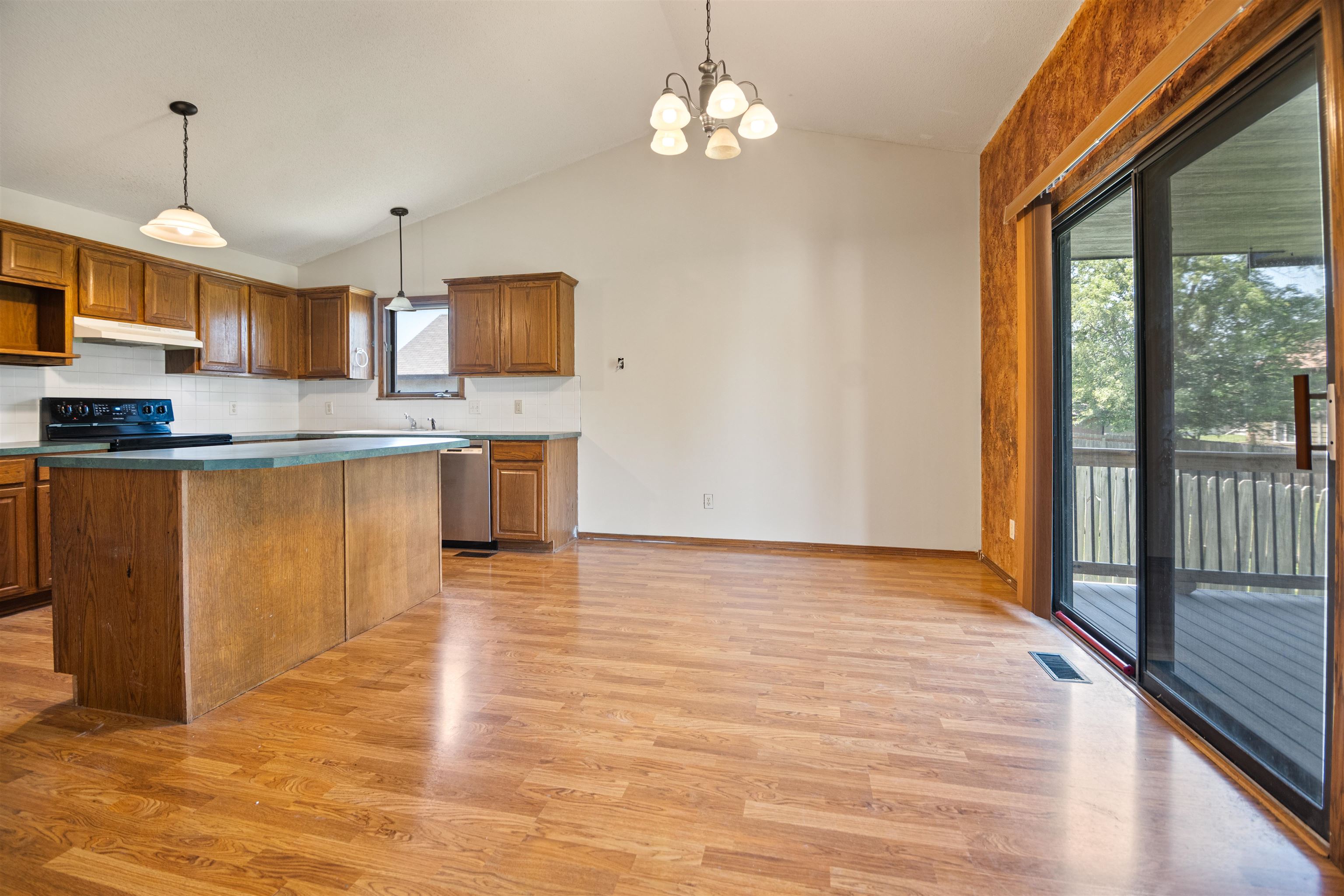 11818 W Dora St Property Photo 14