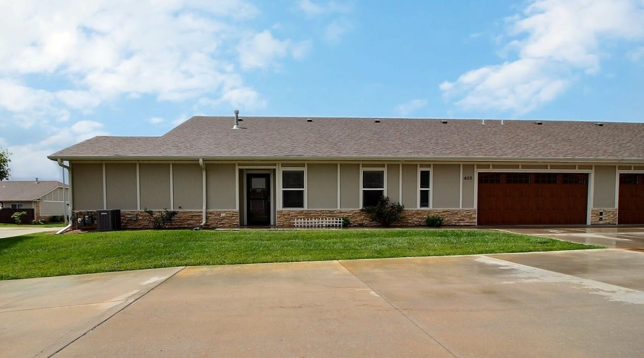 2418 E Madison Property Photo 1