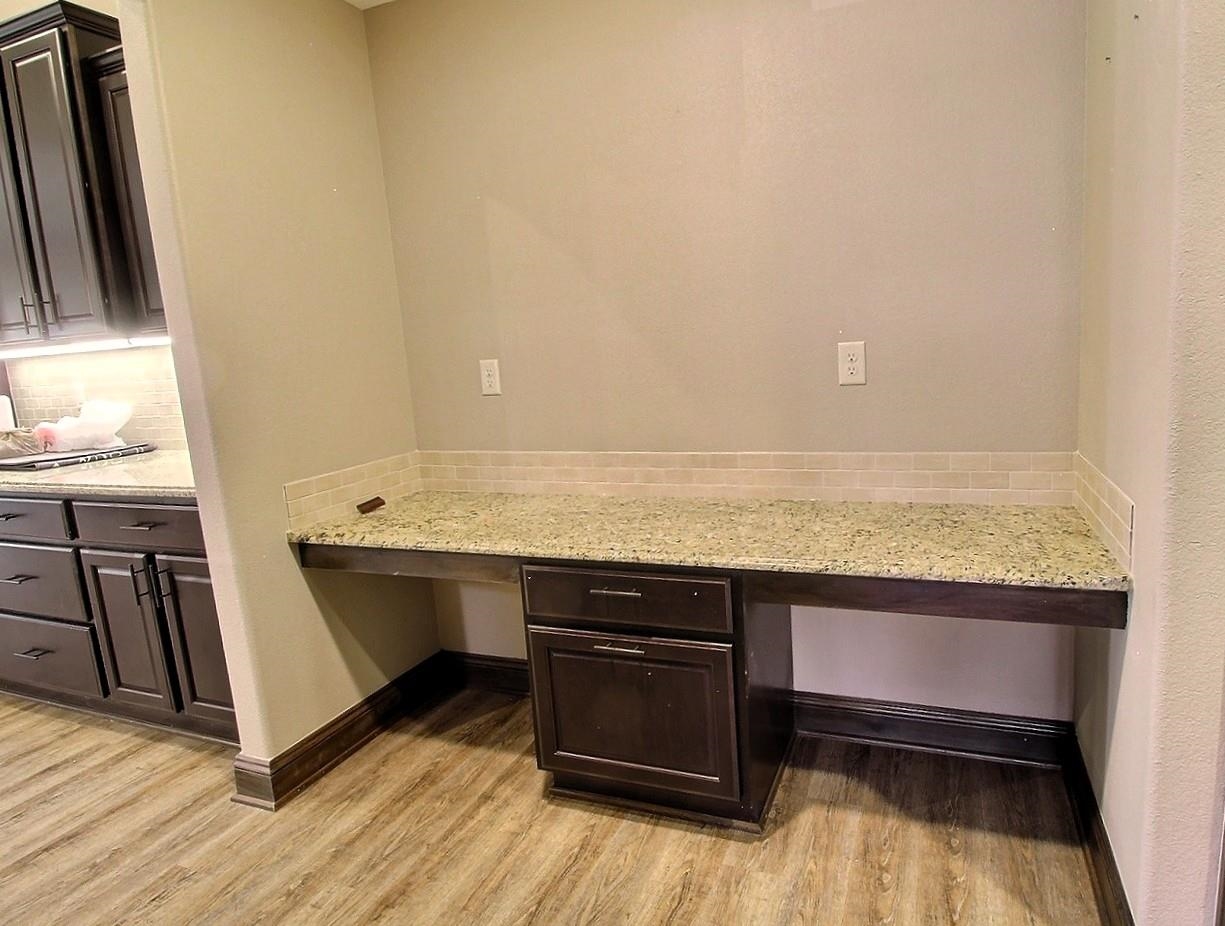 2418 E Madison Property Photo 15