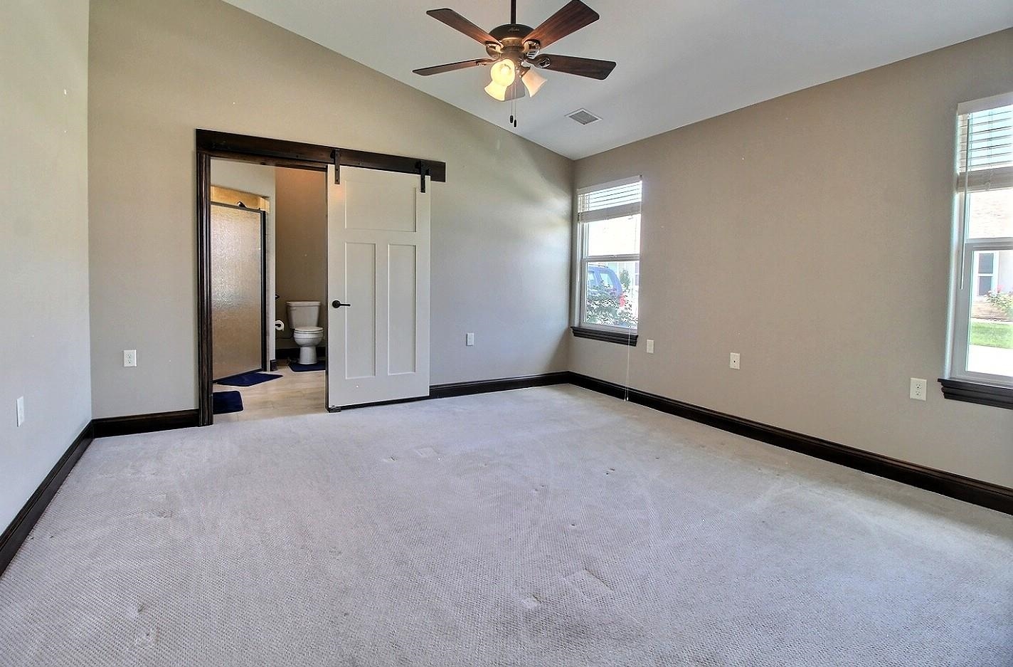 2418 E Madison Property Photo 19
