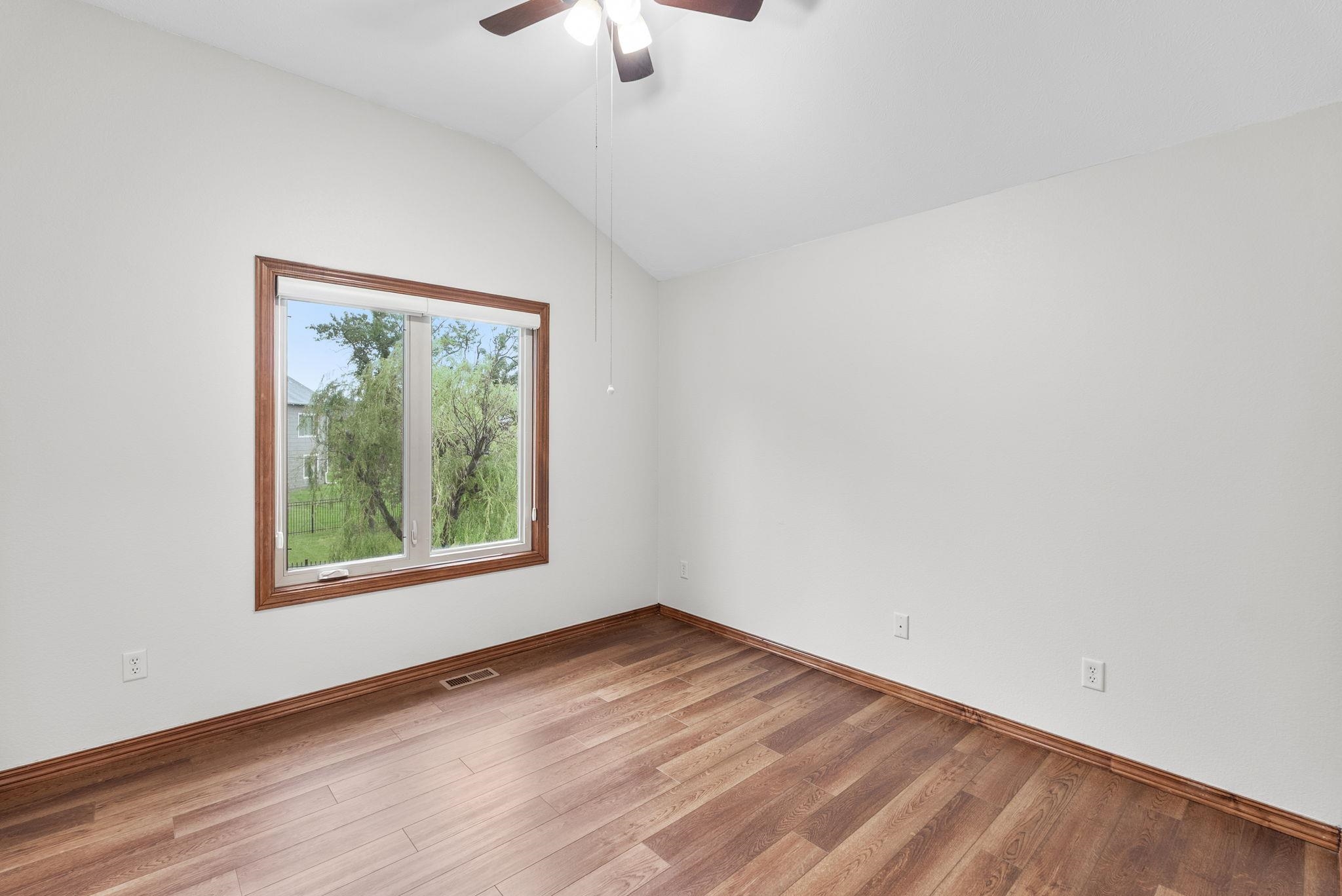 811 Woodstone Property Photo 19
