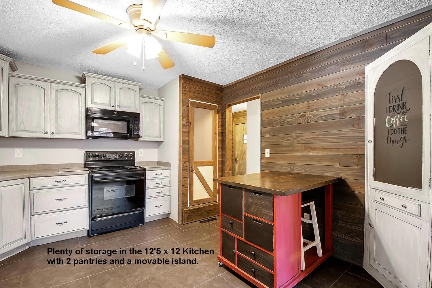 1211 Sunset Dr. Property Photo 6