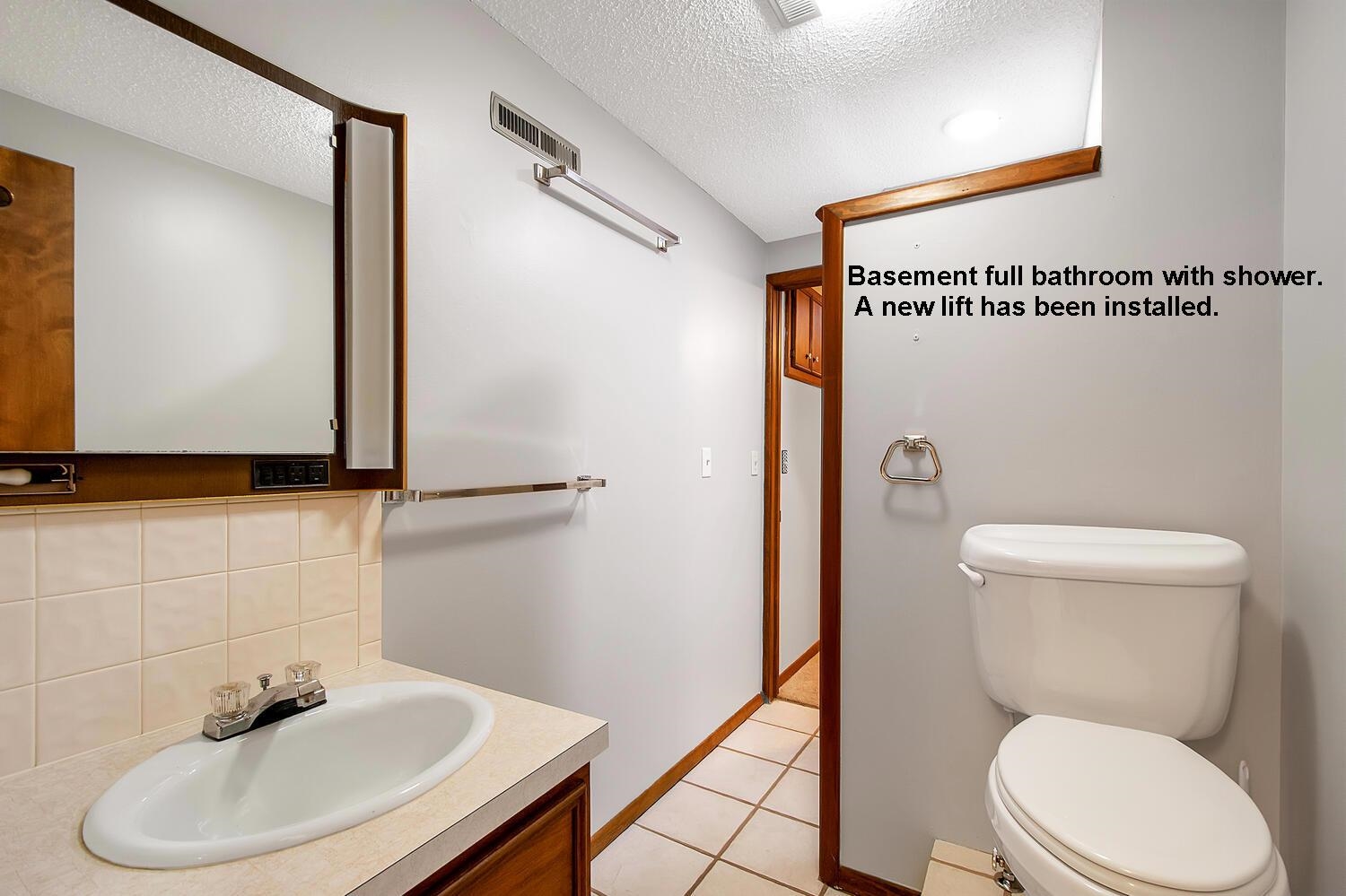 1211 Sunset Dr. Property Photo 29