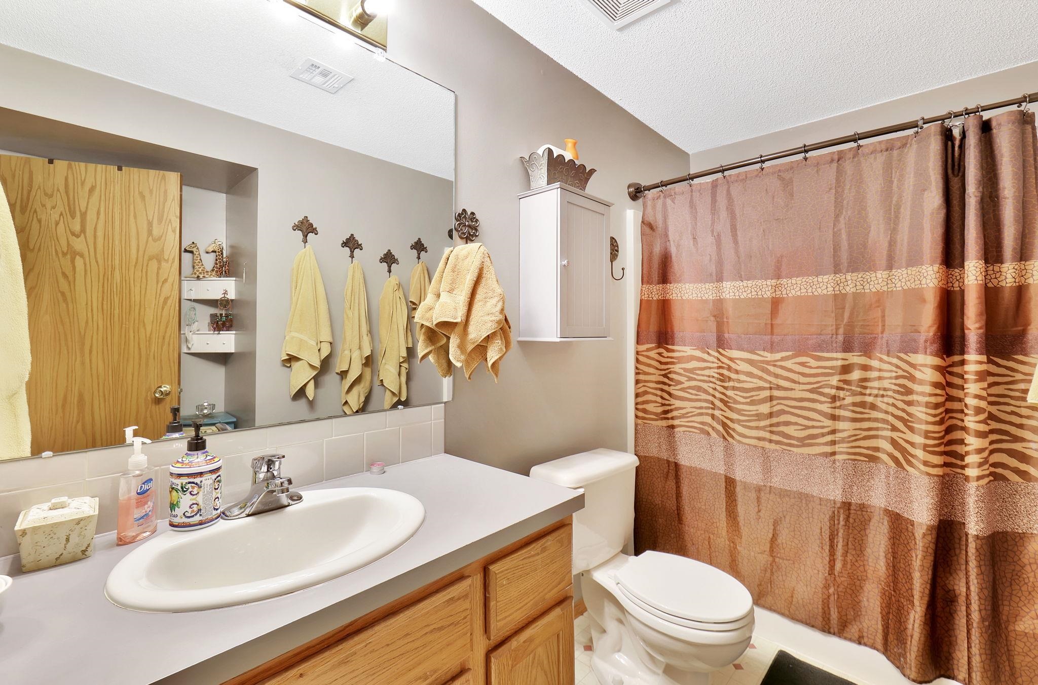 2314 S Shefford St Property Photo 29