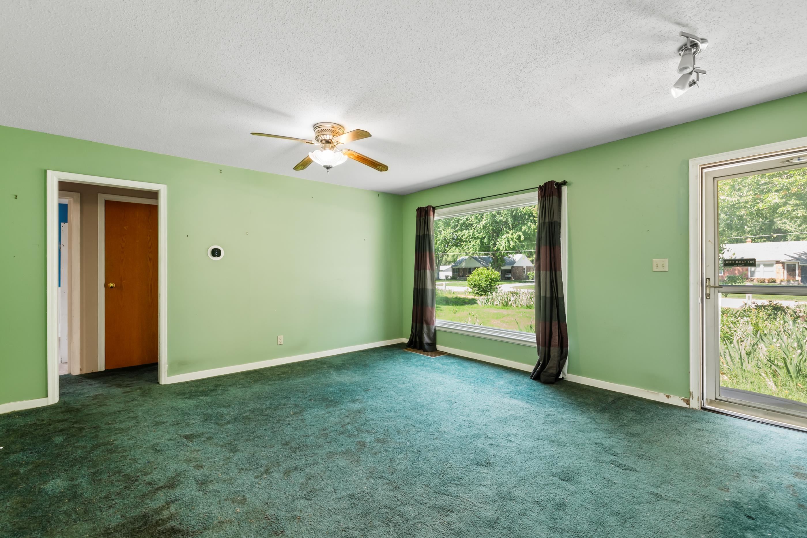 128 N Evergreen Ln Property Photo 5
