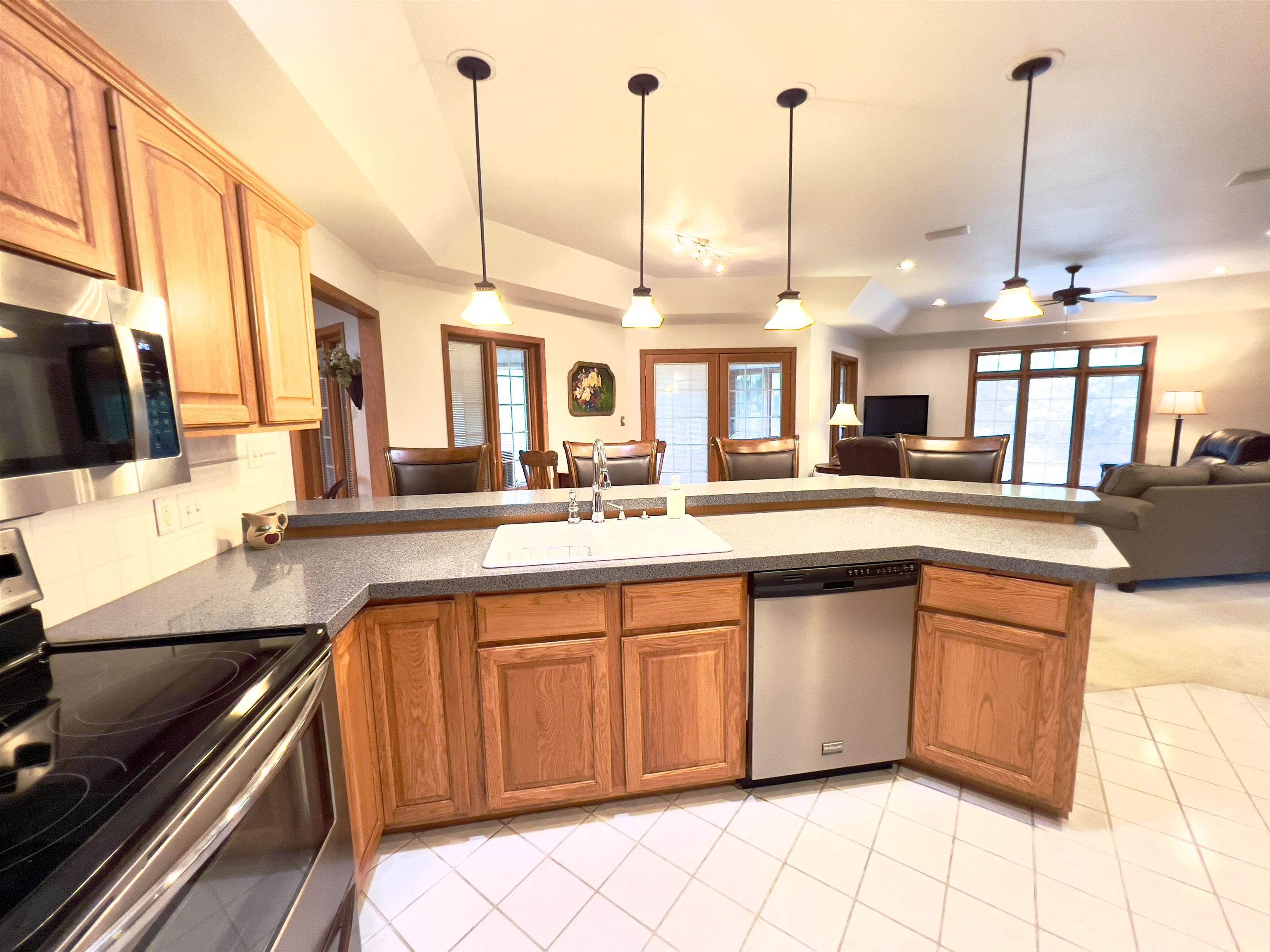 340 Rock Meadow Rd Property Photo 6